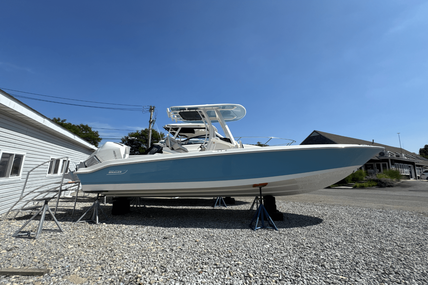 2026 Boston Whaler 250 Dauntless Image Thumbnail #1