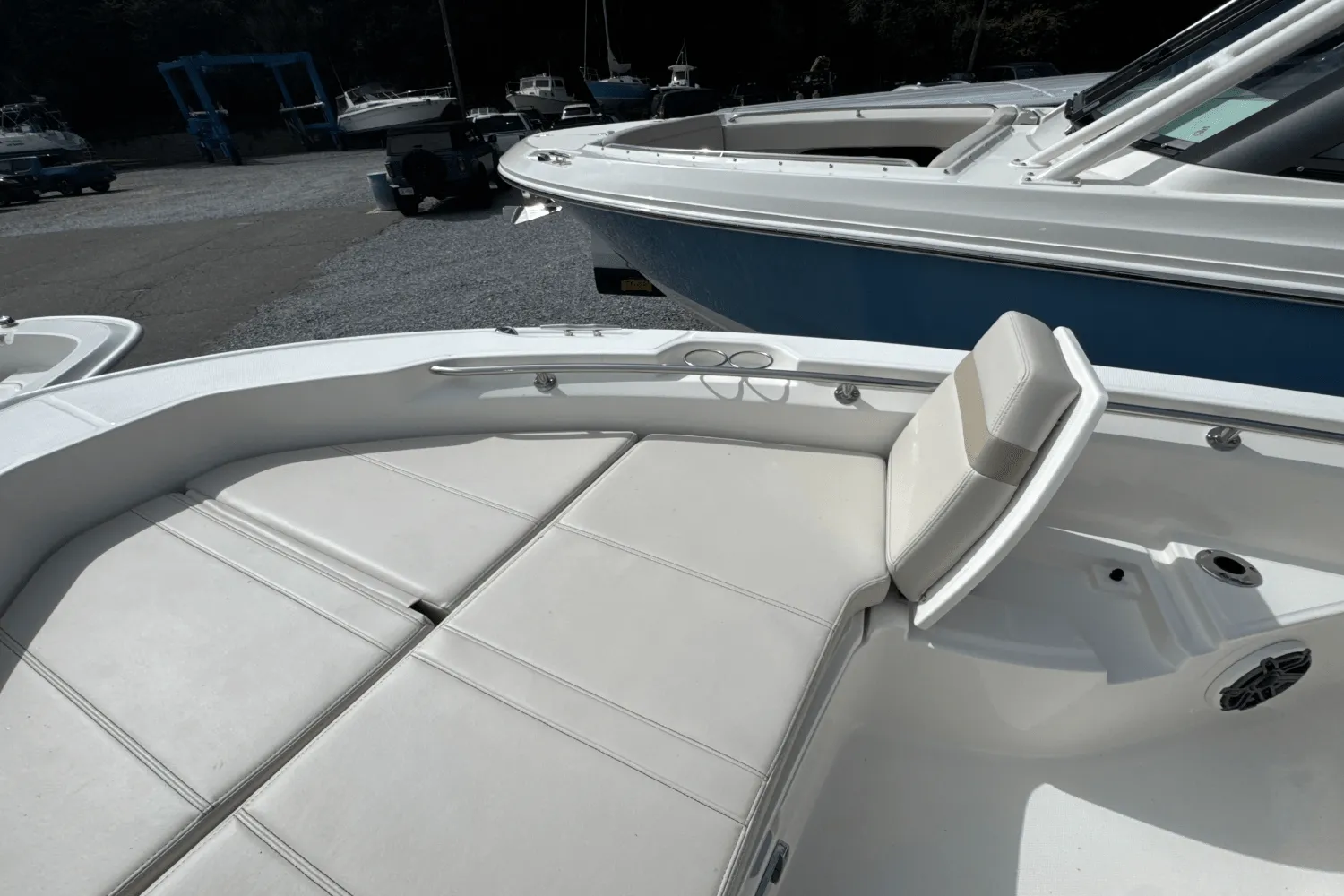 2026 Boston Whaler 250 Dauntless Image Thumbnail #34