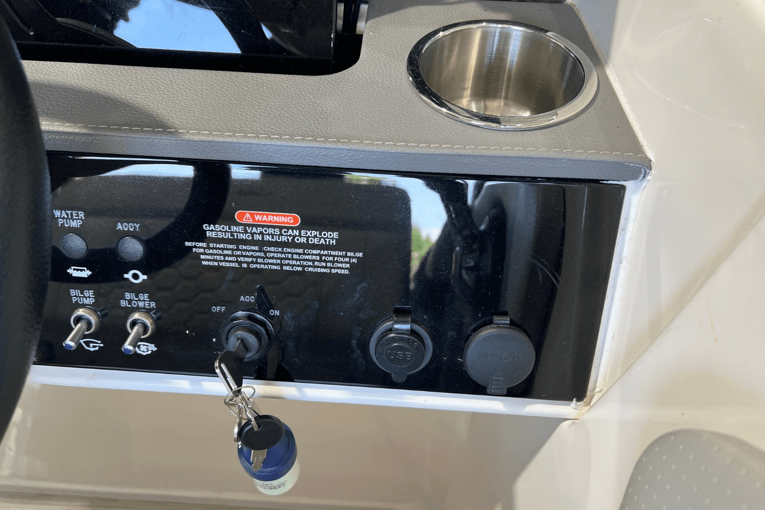 2021 Sea Ray SDX 250 Image Thumbnail #16