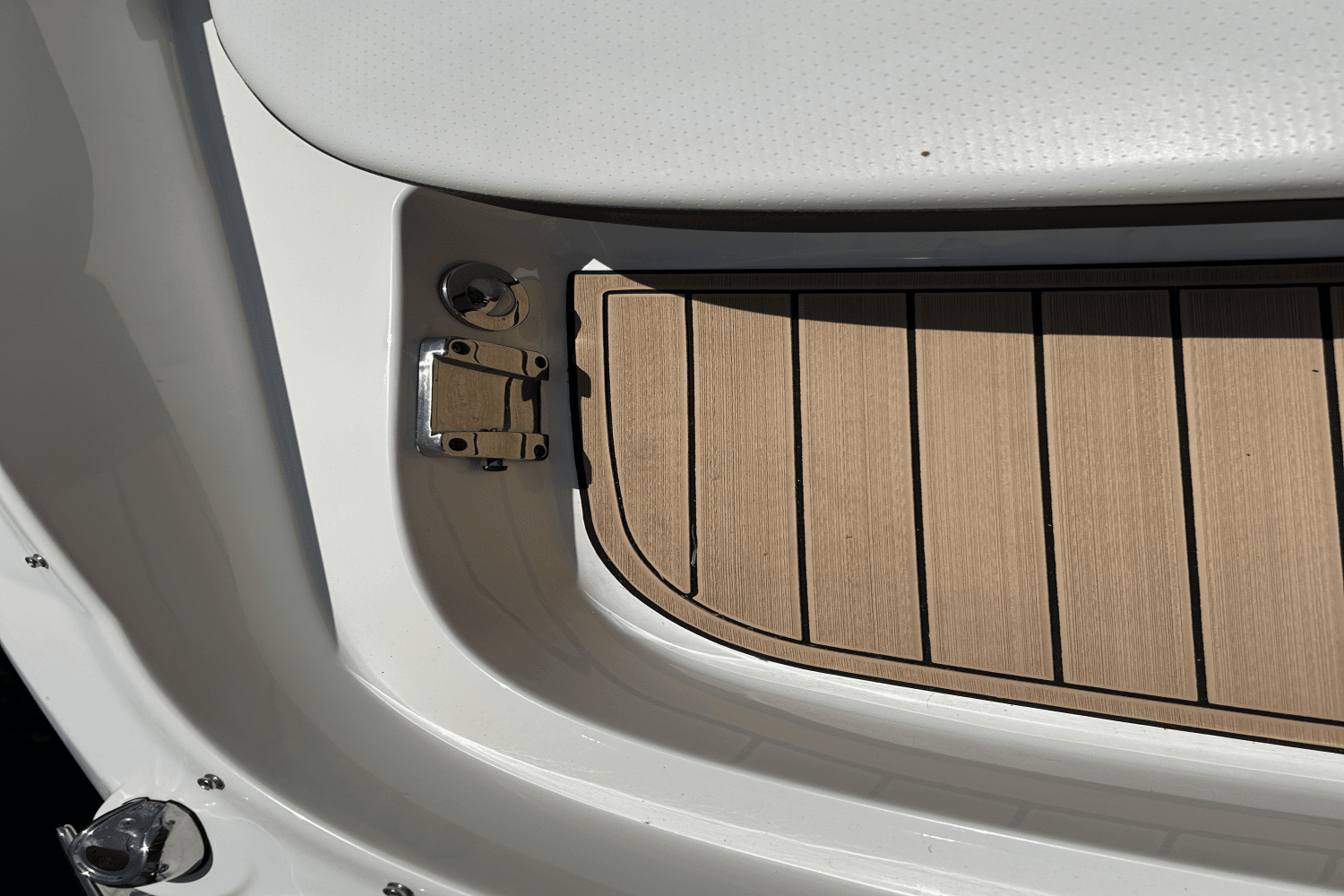 2020 Sea Ray 320 SUNDANCER IO Image Thumbnail #42