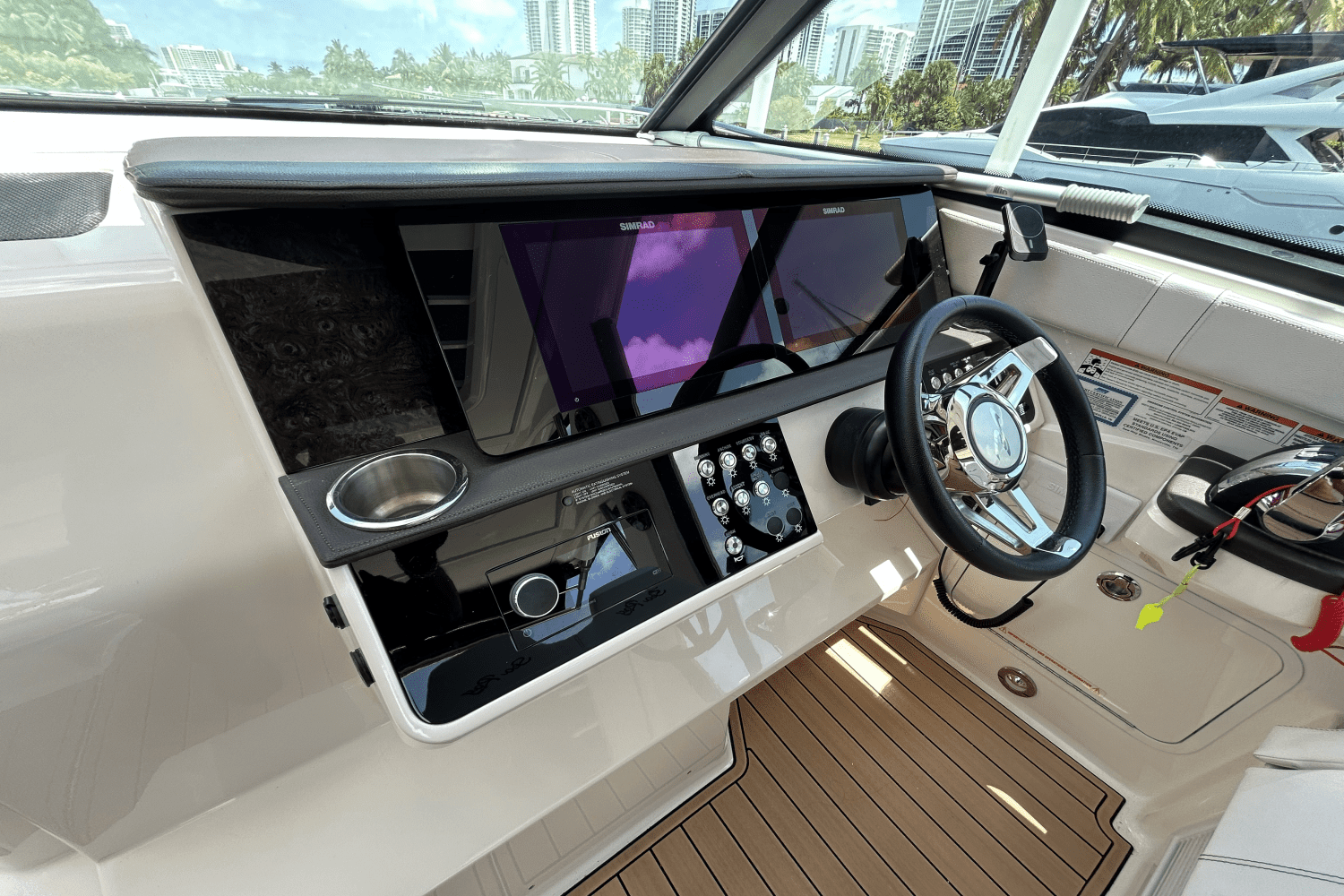 2020 Sea Ray 320 SUNDANCER IO Image Thumbnail #50