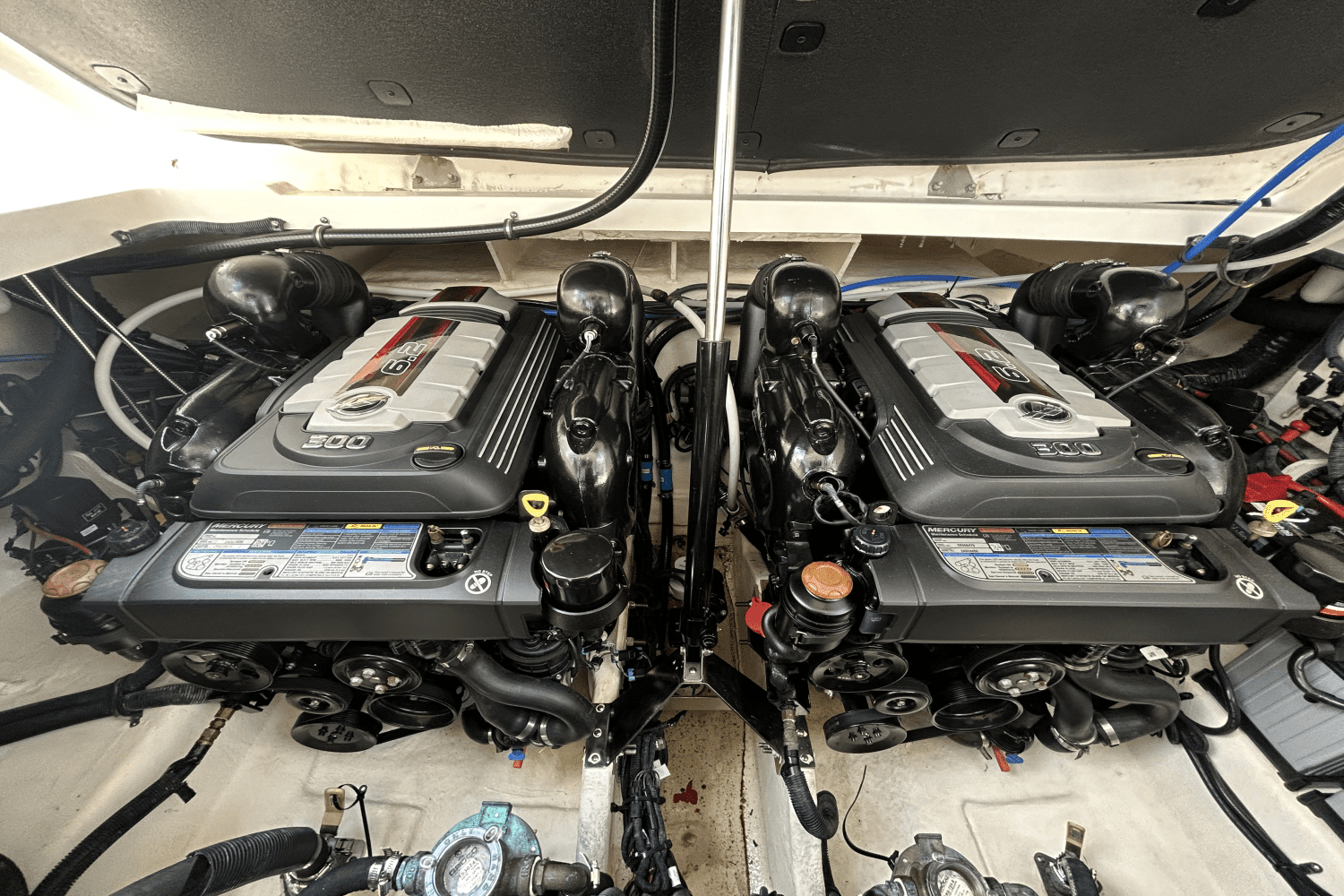 2020 Sea Ray 320 SUNDANCER IO Image Thumbnail #79