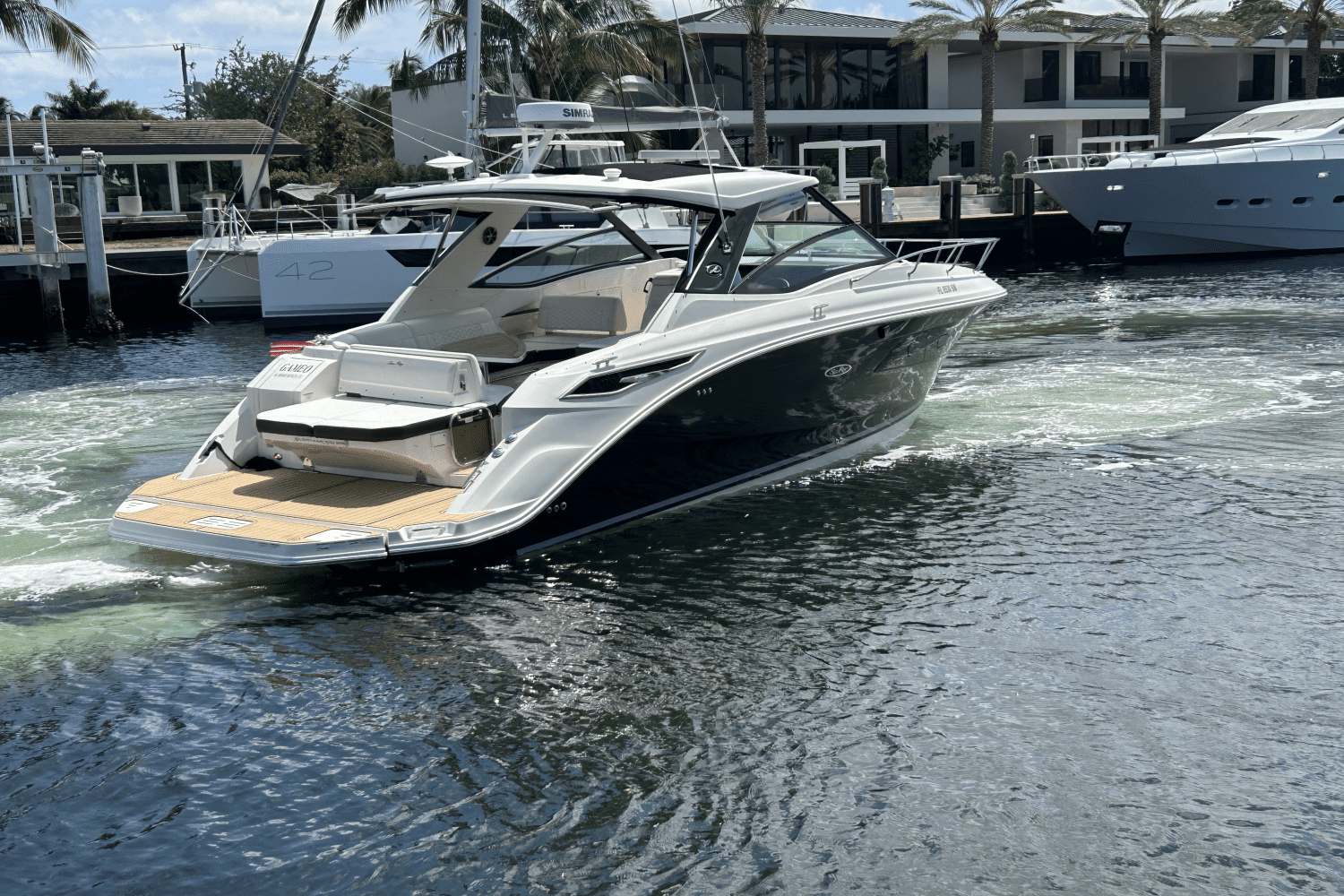 2020 Sea Ray 320 SUNDANCER IO Image Thumbnail #6