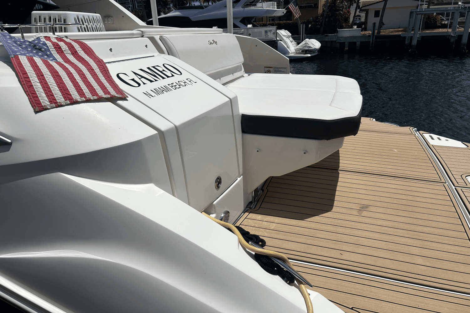 2020 Sea Ray 320 SUNDANCER IO Image Thumbnail #18