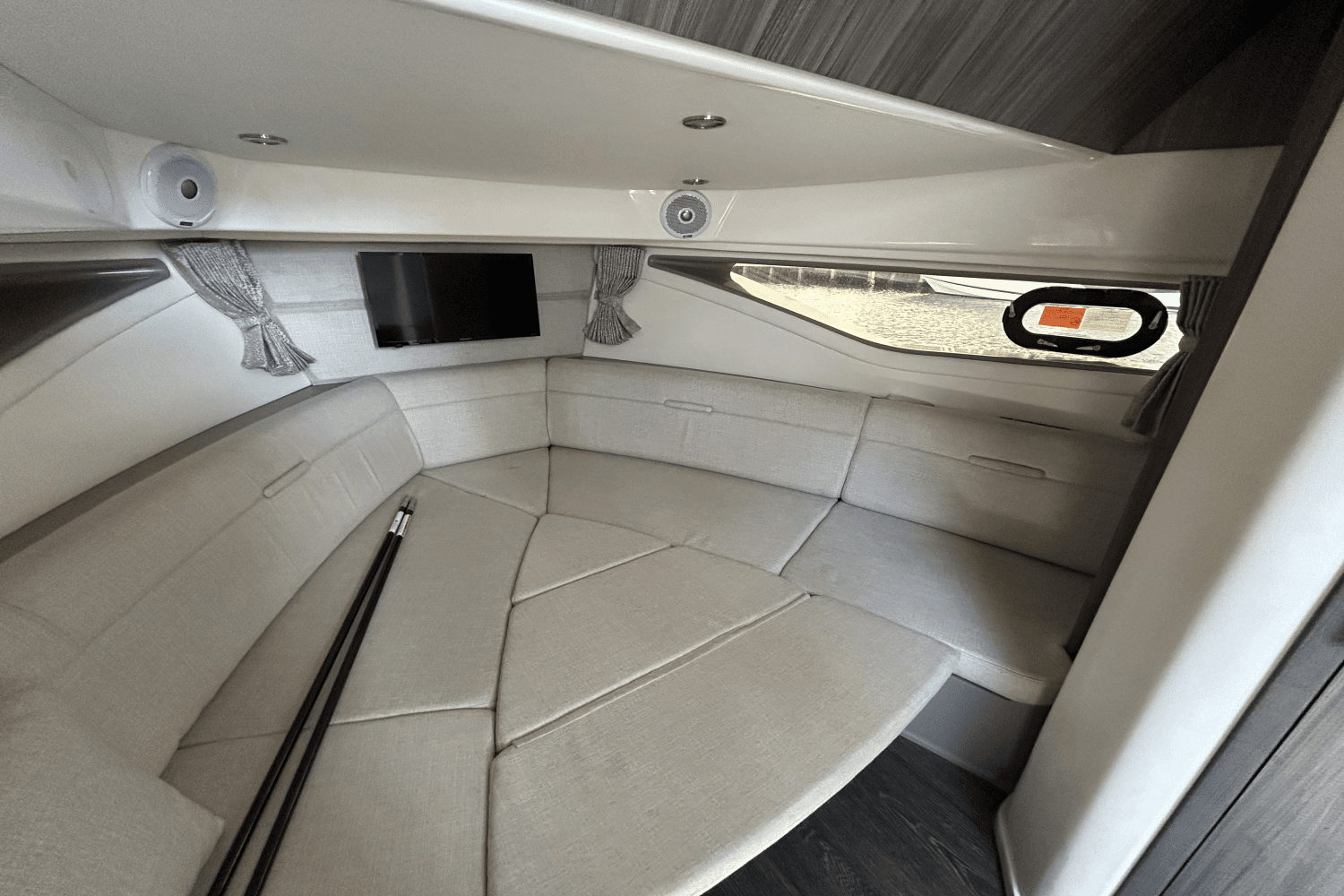 2020 Sea Ray 320 SUNDANCER IO Image Thumbnail #62