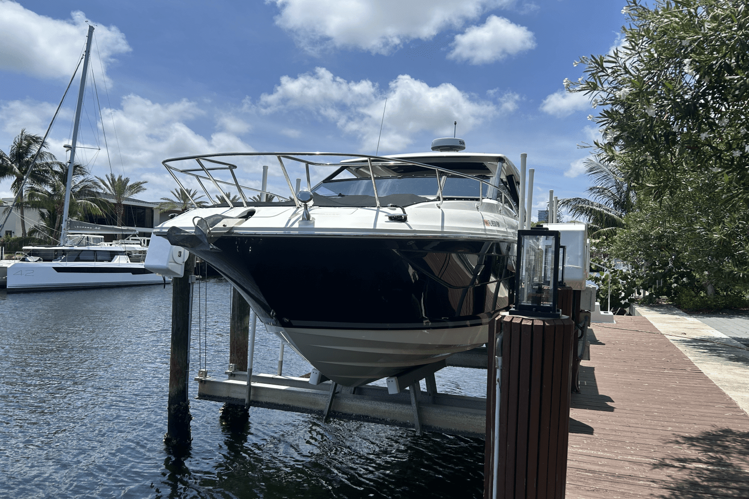 2020 Sea Ray 320 SUNDANCER IO Image Thumbnail #0