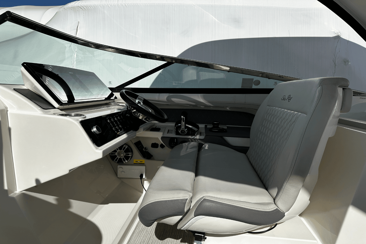 2023 Sea Ray 310 SLX Image Thumbnail #19