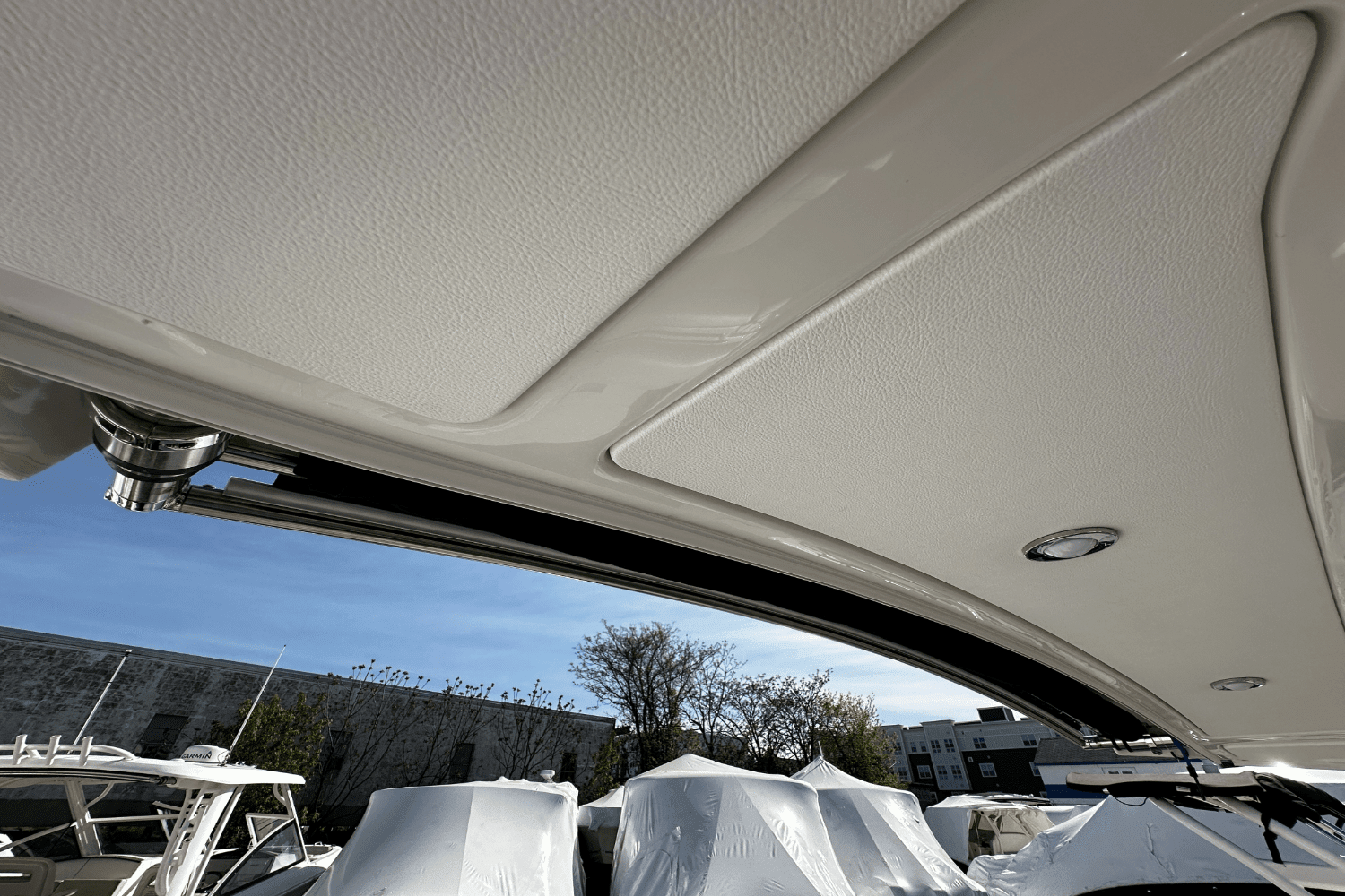 2023 Sea Ray 310 SLX Image Thumbnail #32