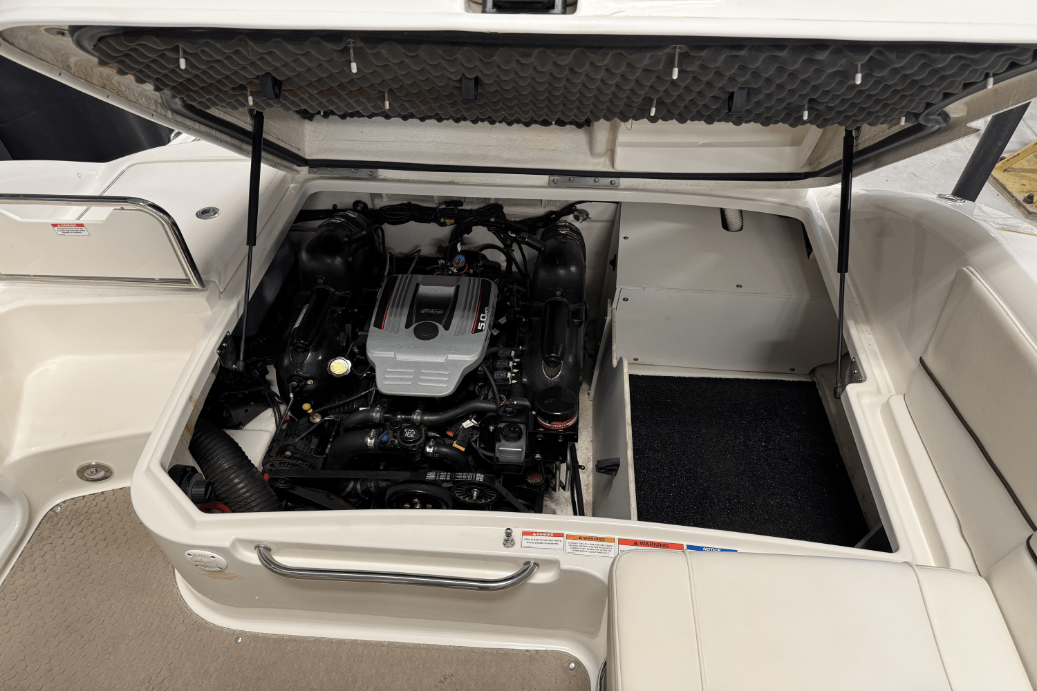 2012 Sea Ray 220 SUNDECK Image Thumbnail #24