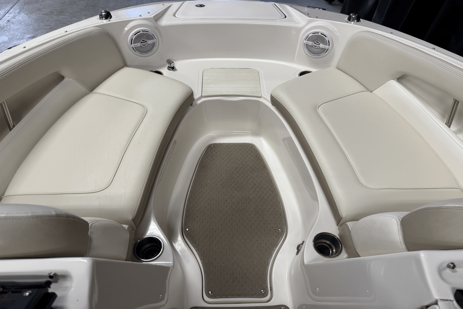 2012 Sea Ray 220 SUNDECK Image Thumbnail #47