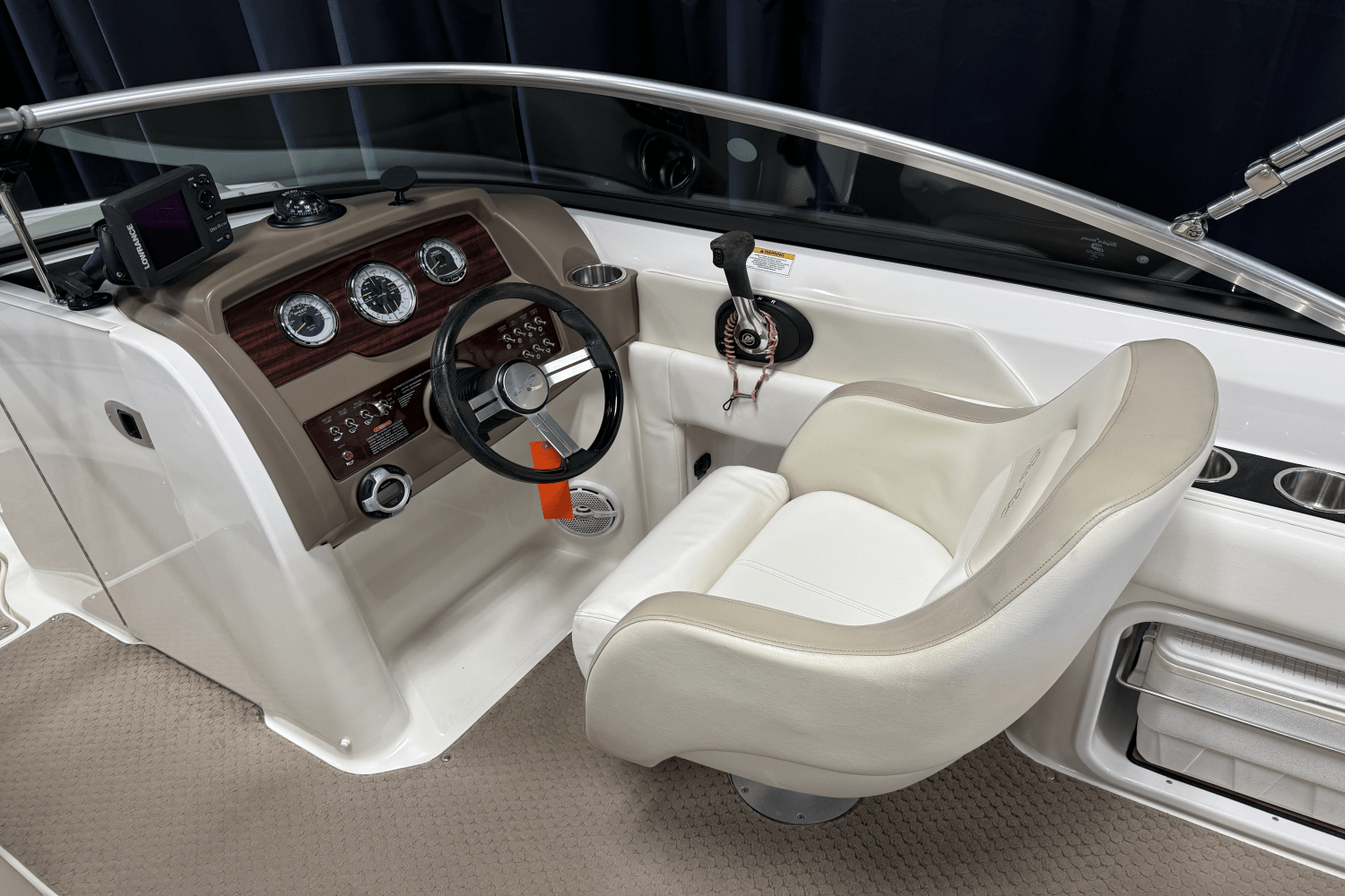 2012 Sea Ray 220 SUNDECK Image Thumbnail #33