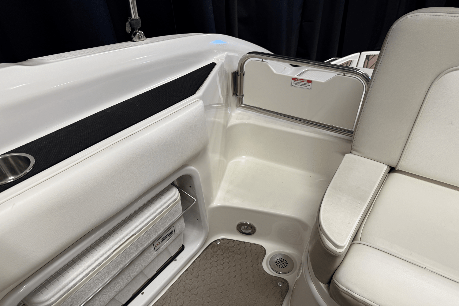 2012 Sea Ray 220 SUNDECK Image Thumbnail #20