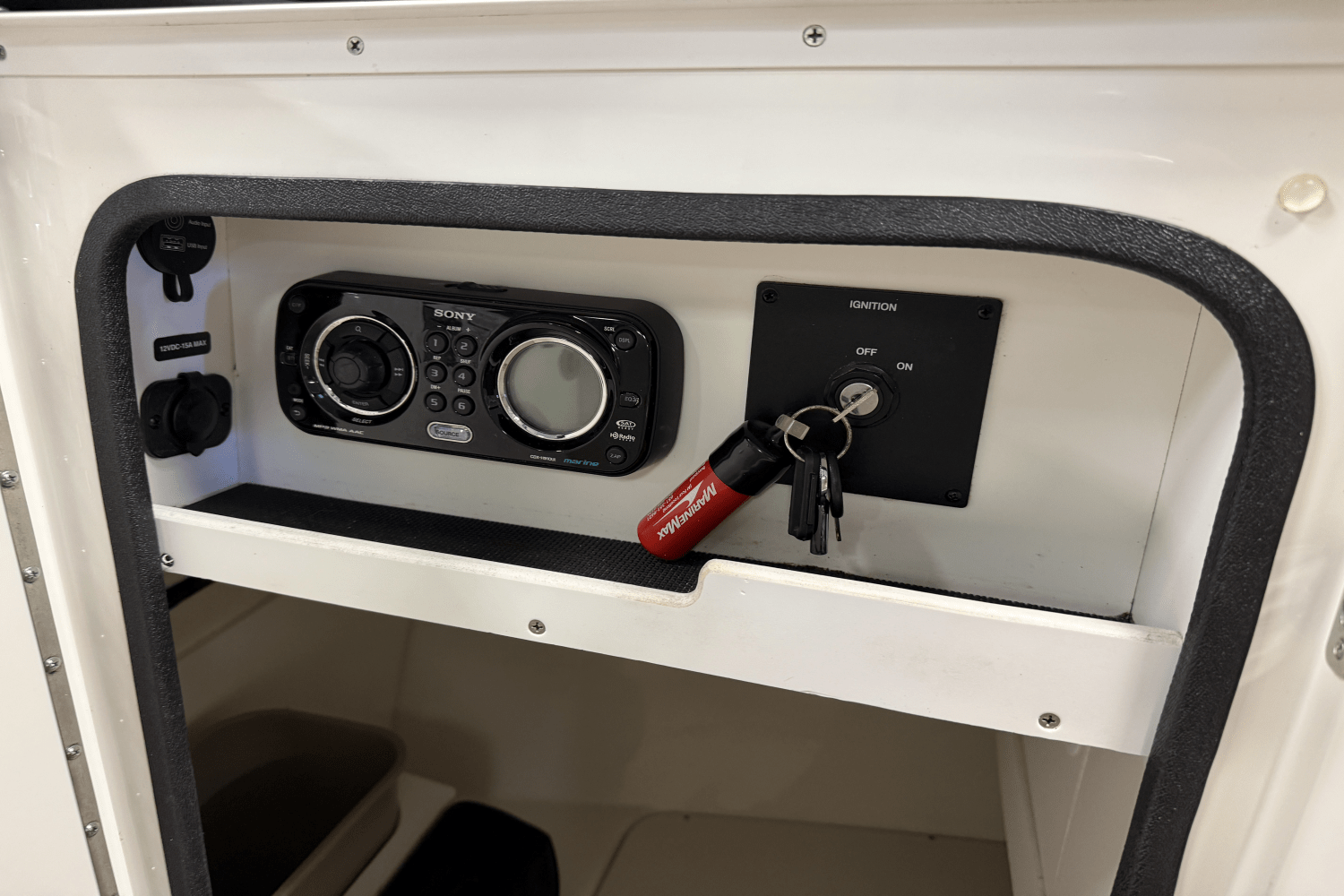 2012 Sea Ray 220 SUNDECK Image Thumbnail #44