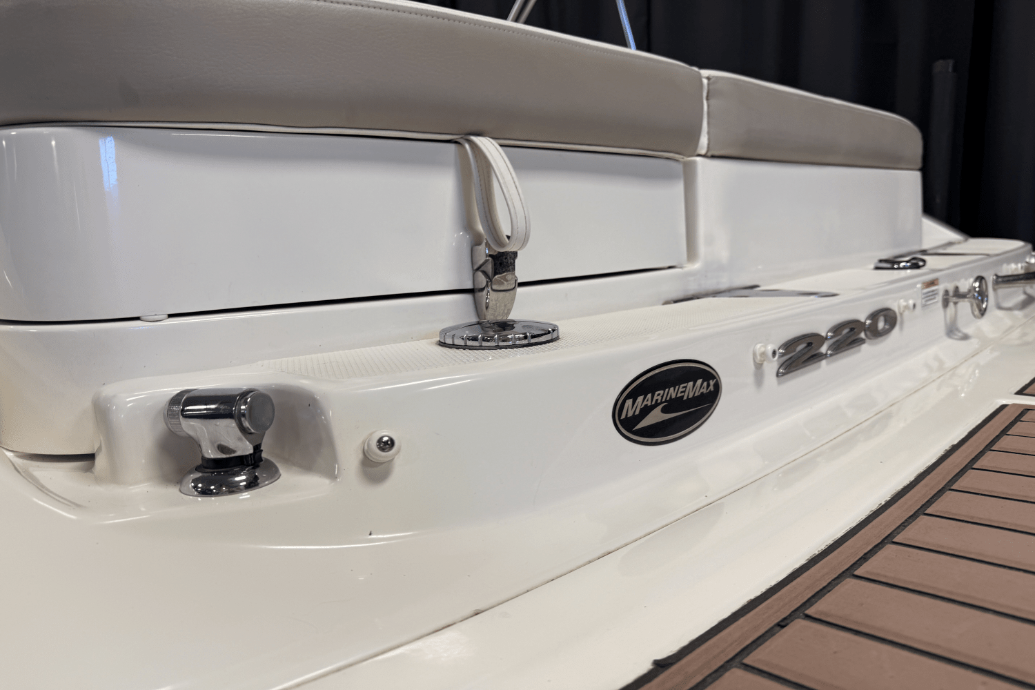2012 Sea Ray 220 SUNDECK Image Thumbnail #12