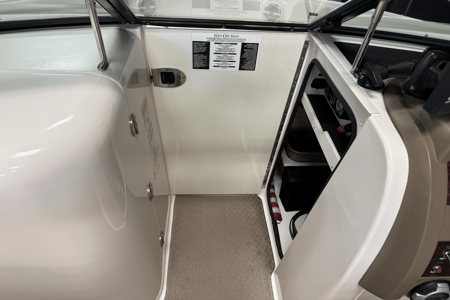 2012 Sea Ray 220 SUNDECK Image Thumbnail #42