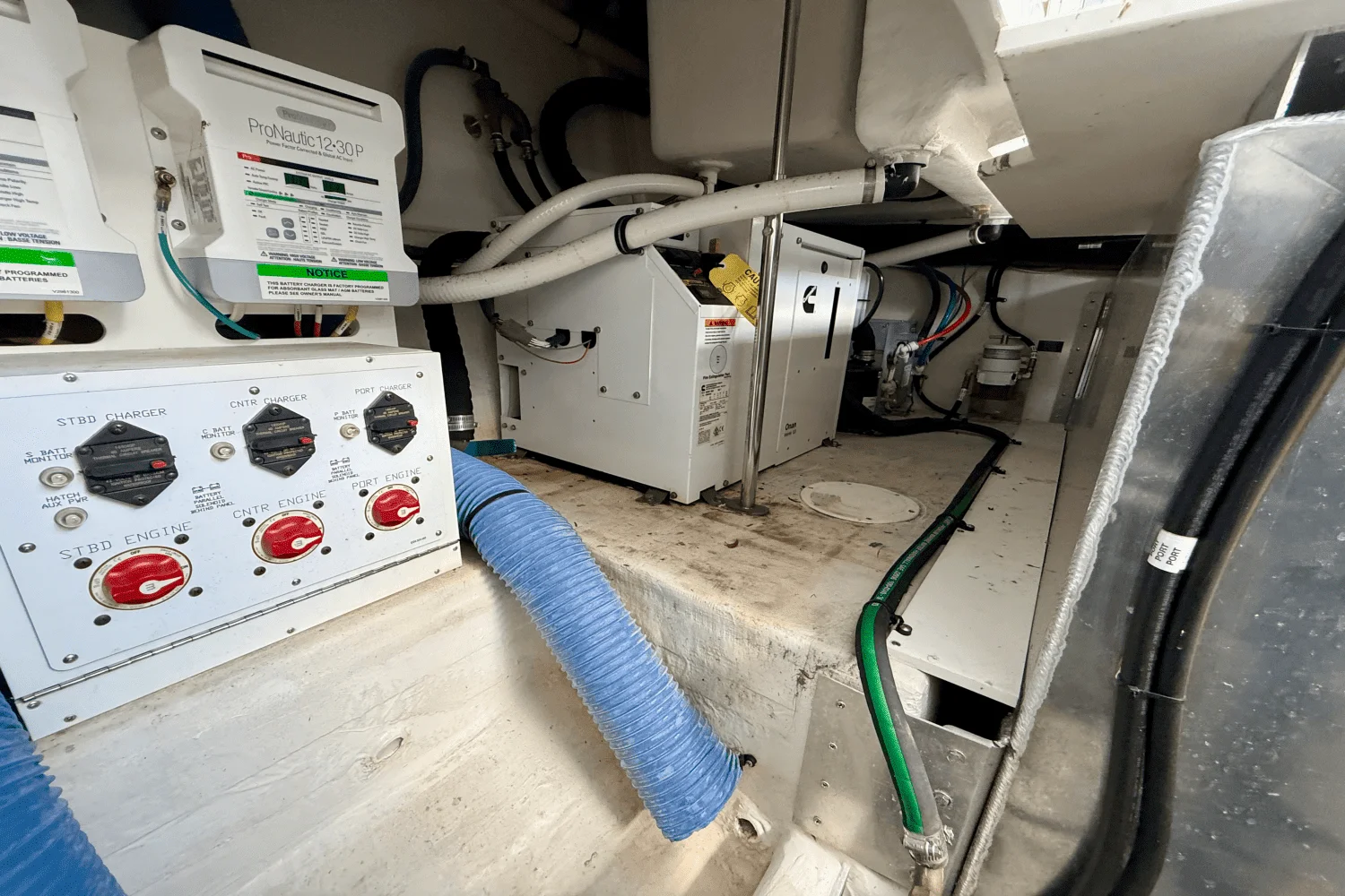 2020 Cruisers Yachts 38 GLS Image Thumbnail #17