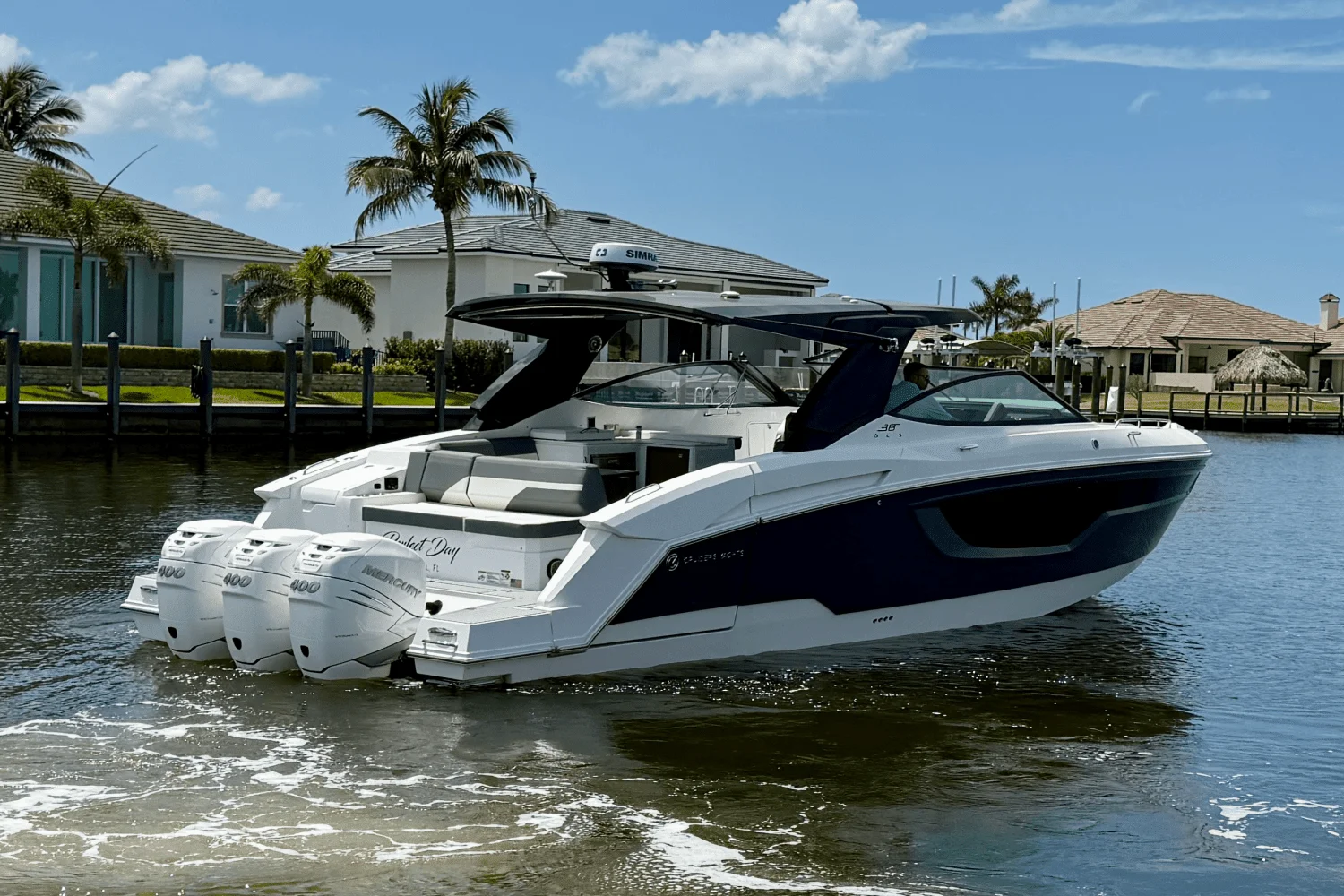 2020 Cruisers Yachts 38 GLS Image Thumbnail #3