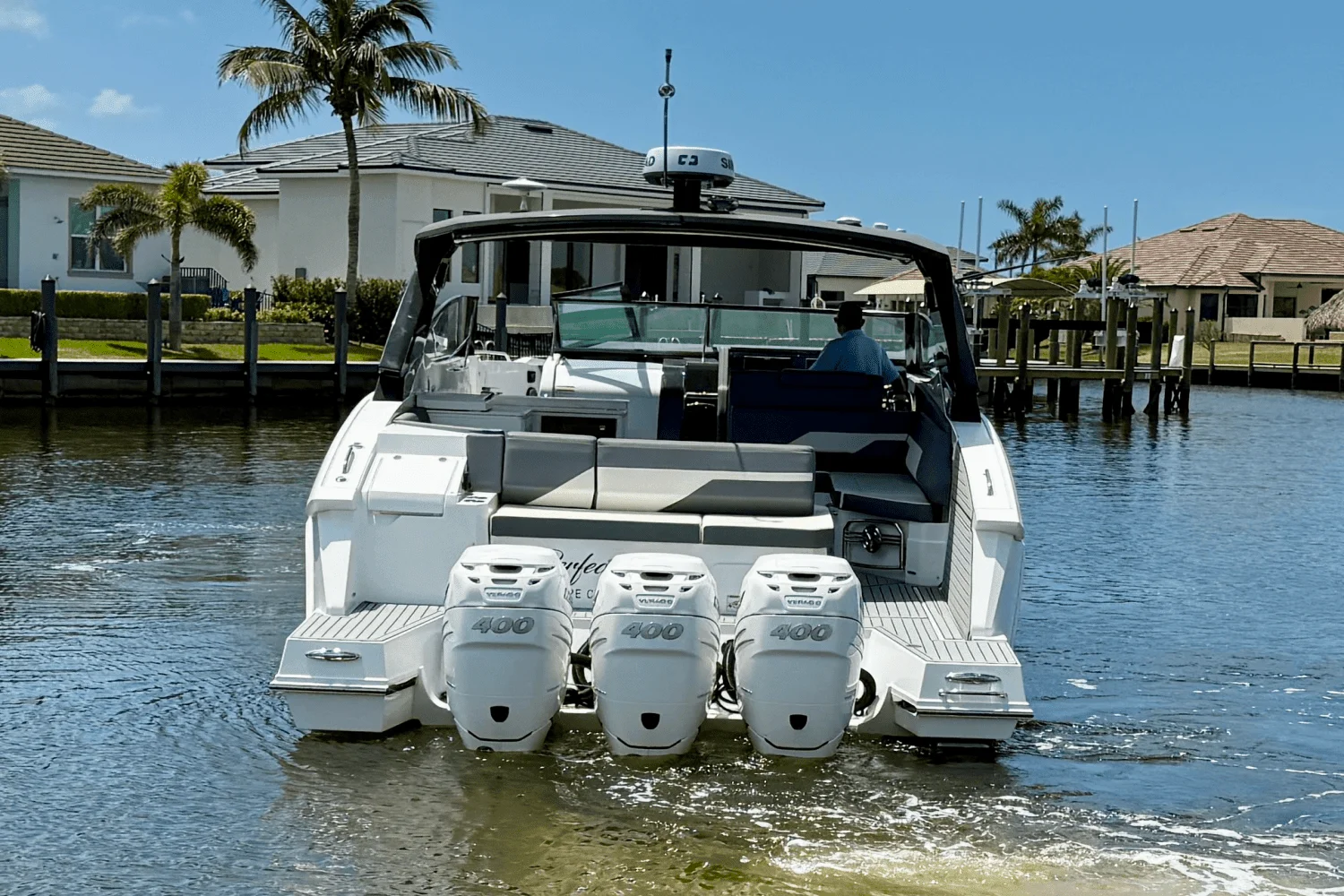 2020 Cruisers Yachts 38 GLS Image Thumbnail #2