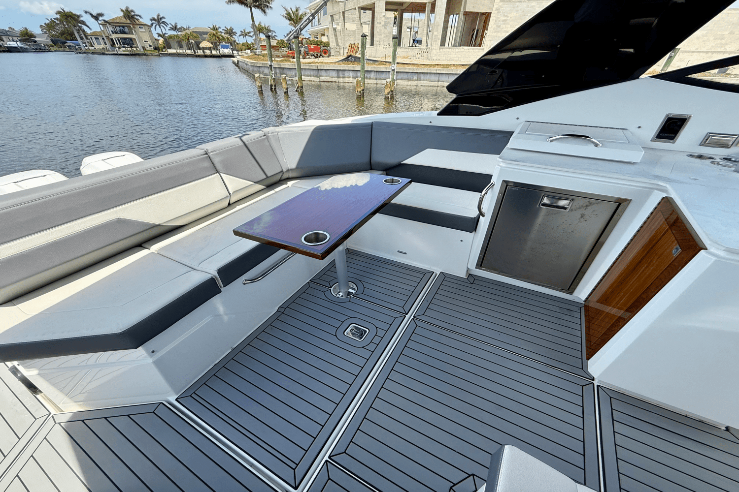 2020 Cruisers Yachts 38 GLS Image Thumbnail #25