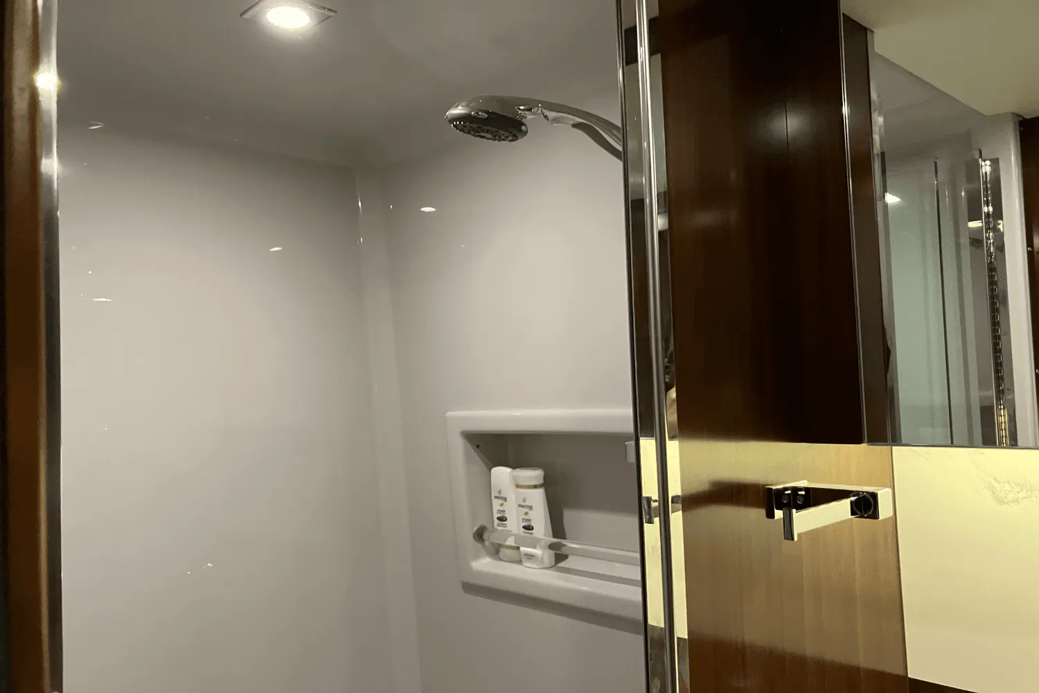 2022 Cruisers Yachts 46 CANTIUS Image Thumbnail #67