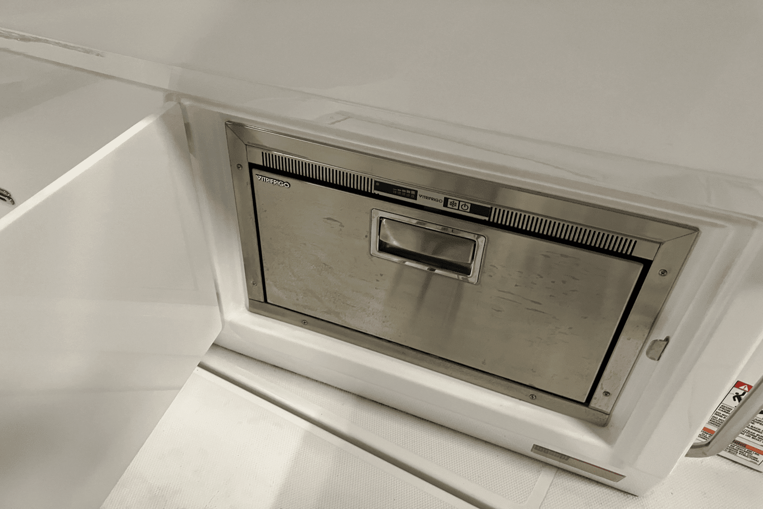 2022 Cruisers Yachts 46 CANTIUS Image Thumbnail #10