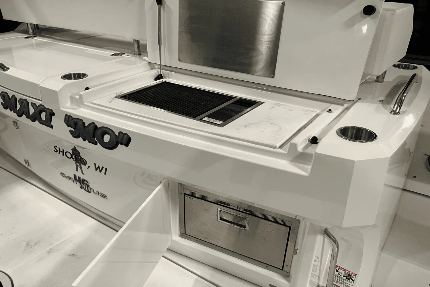 2022 Cruisers Yachts 46 CANTIUS Image Thumbnail #11