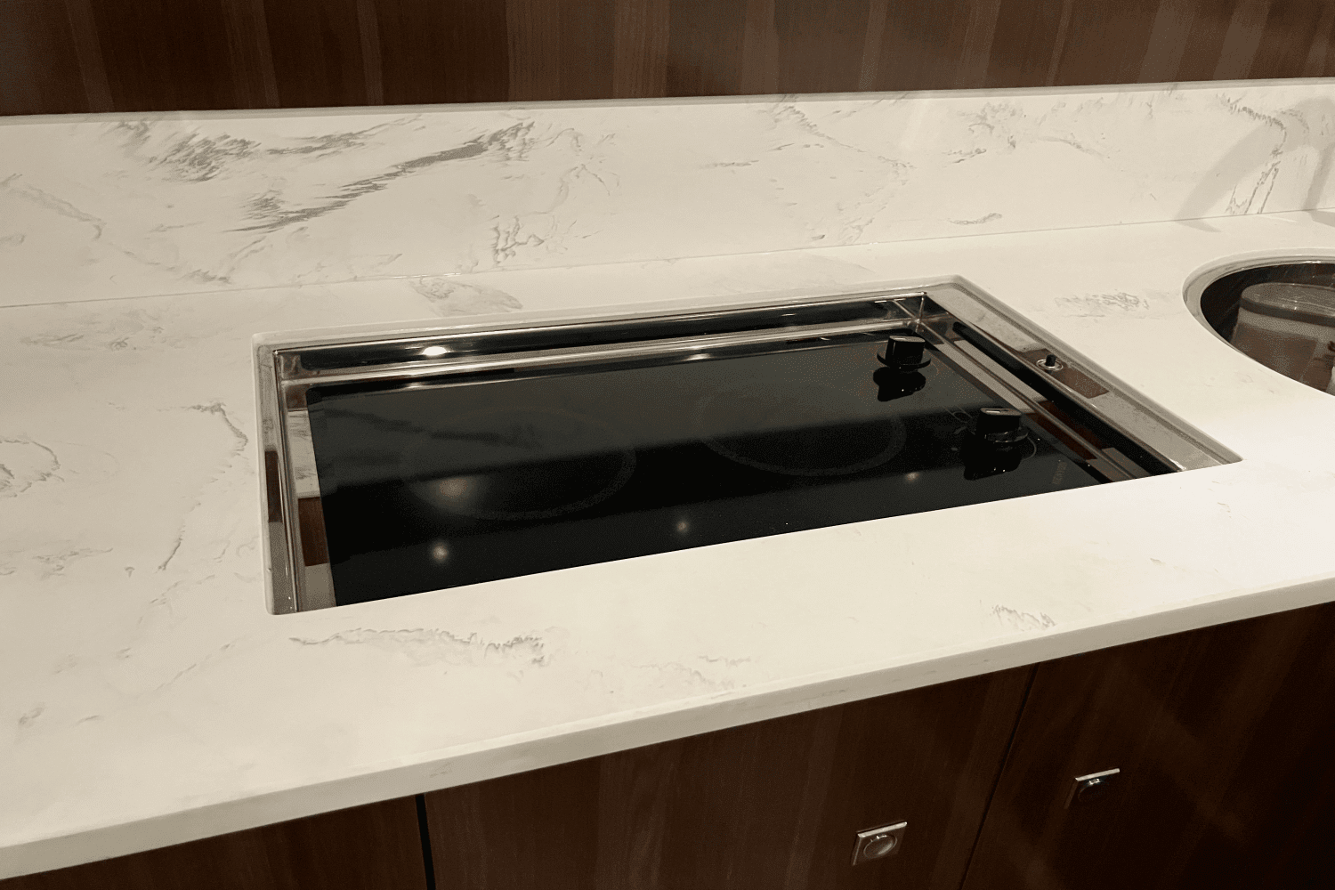 2022 Cruisers Yachts 46 CANTIUS Image Thumbnail #28