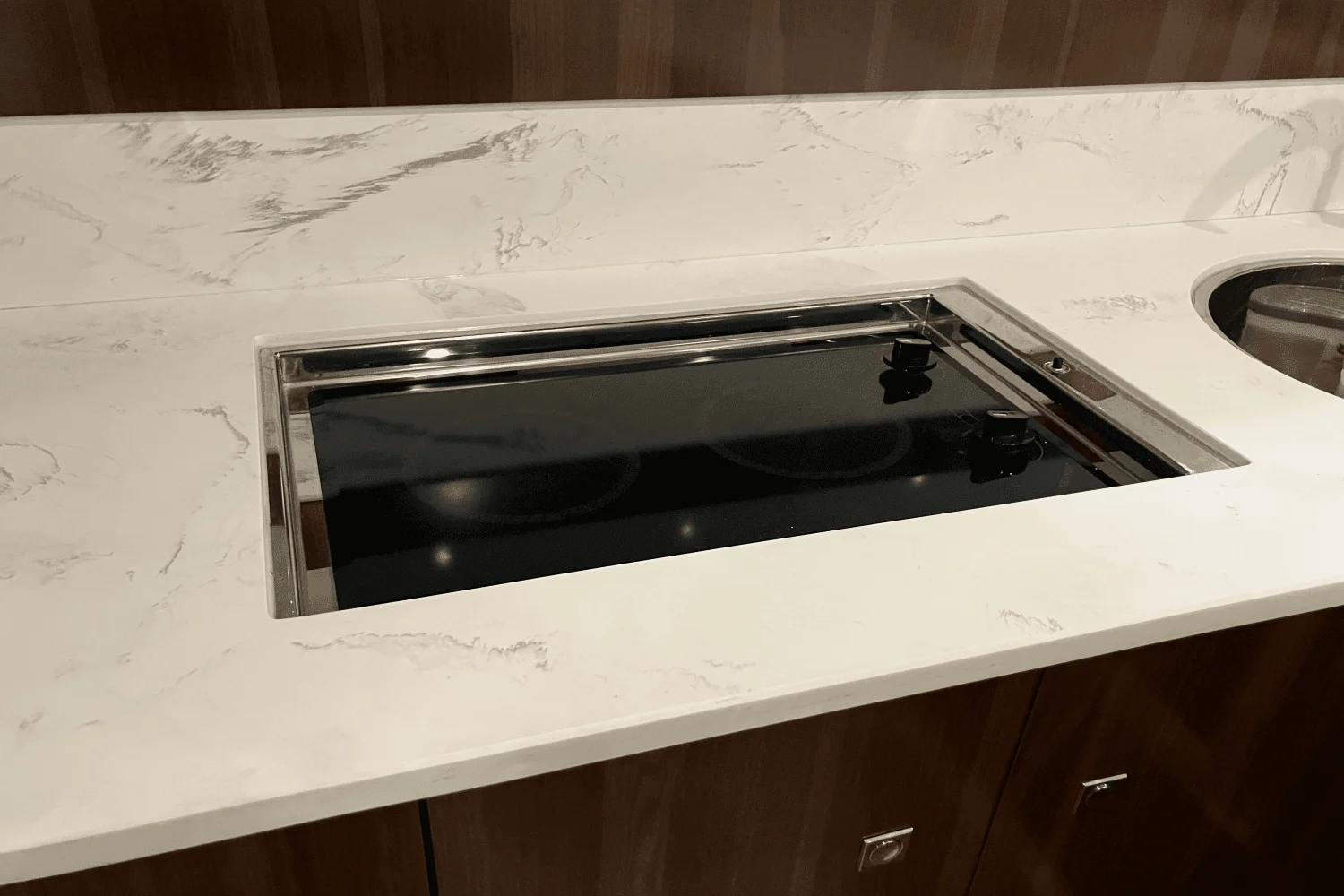 2022 Cruisers Yachts 46 CANTIUS Image Thumbnail #28