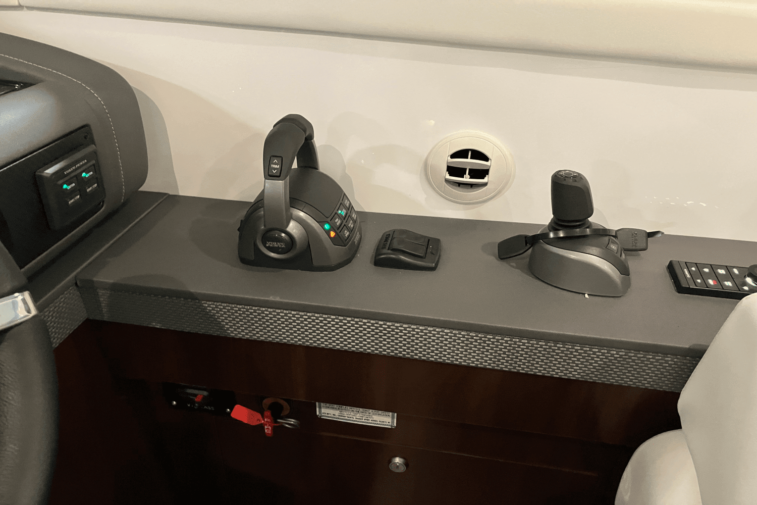 2022 Cruisers Yachts 46 CANTIUS Image Thumbnail #38