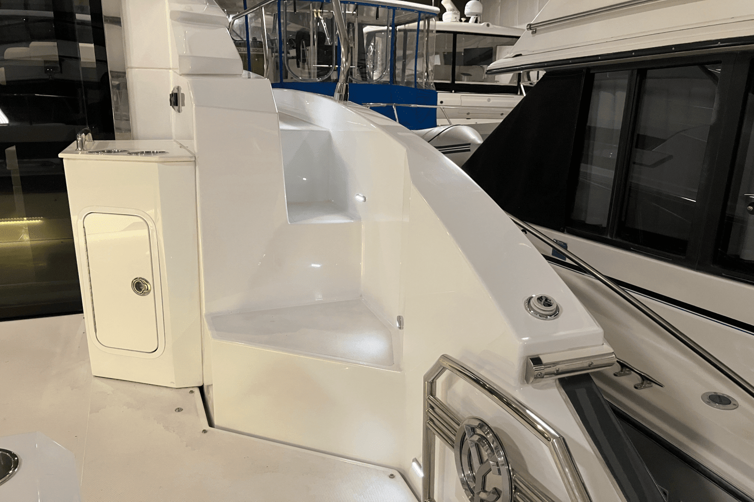 2022 Cruisers Yachts 46 CANTIUS Image Thumbnail #18