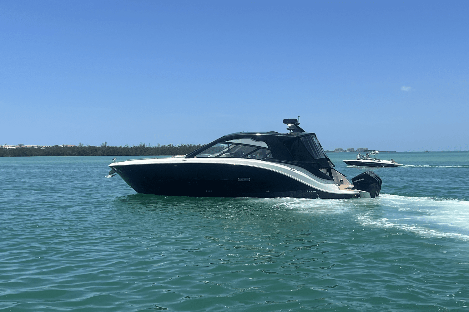 2023 Sea Ray Sundancer 370 Outboard Image Thumbnail #2
