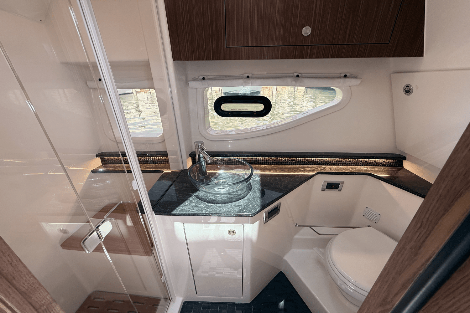 2023 Sea Ray Sundancer 370 Outboard Image Thumbnail #22