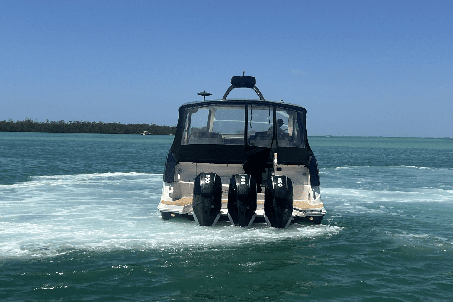 2023 Sea Ray Sundancer 370 Outboard Image Thumbnail #6