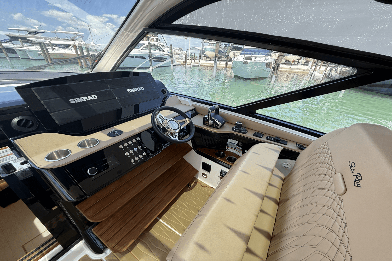 2023 Sea Ray Sundancer 370 Outboard Image Thumbnail #10