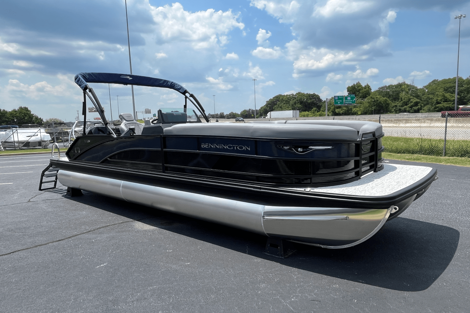 2025 Bennington 24MSB Image Thumbnail #5