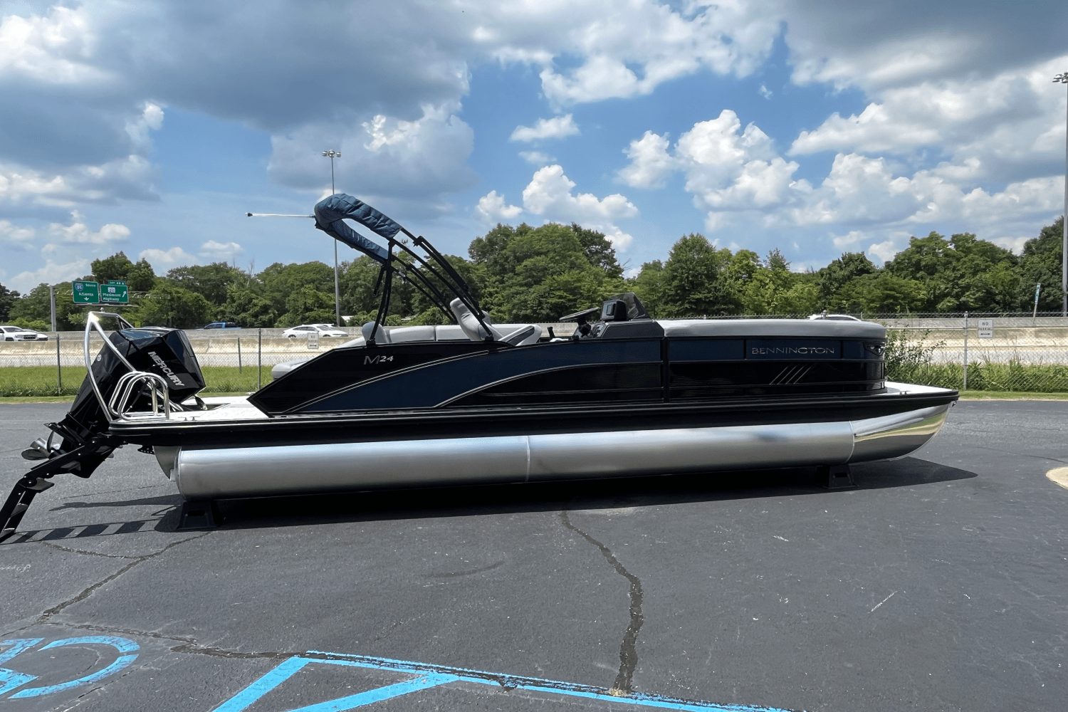 2025 Bennington 24MSB Image Thumbnail #4