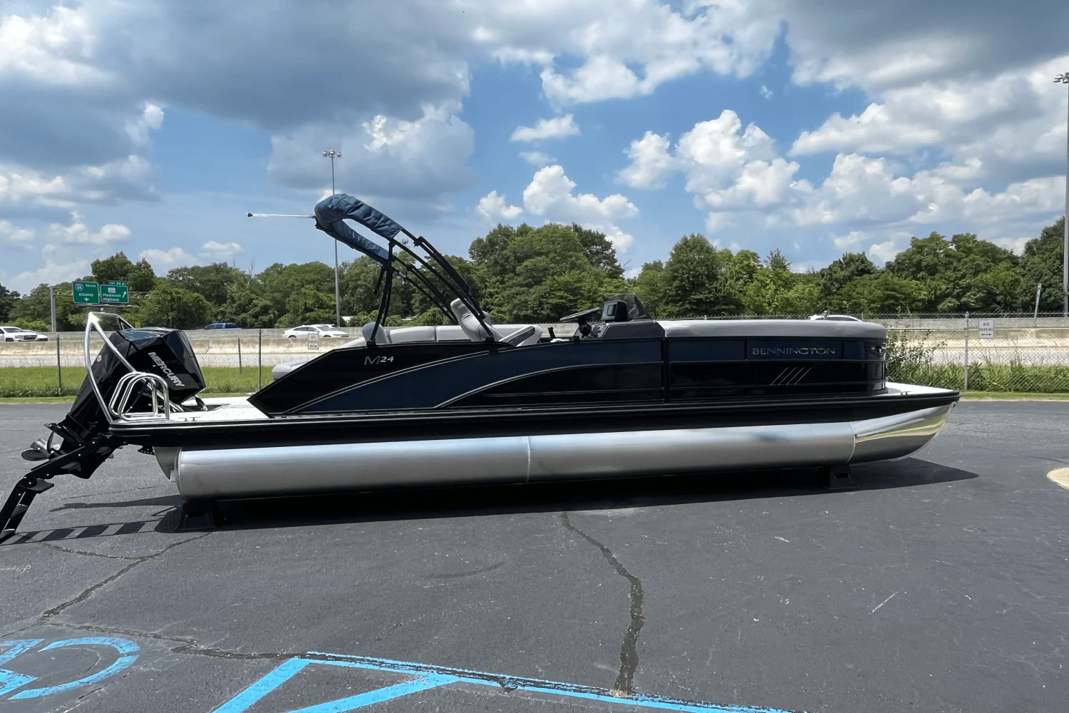 2025 Bennington 24MSB Image Thumbnail #4