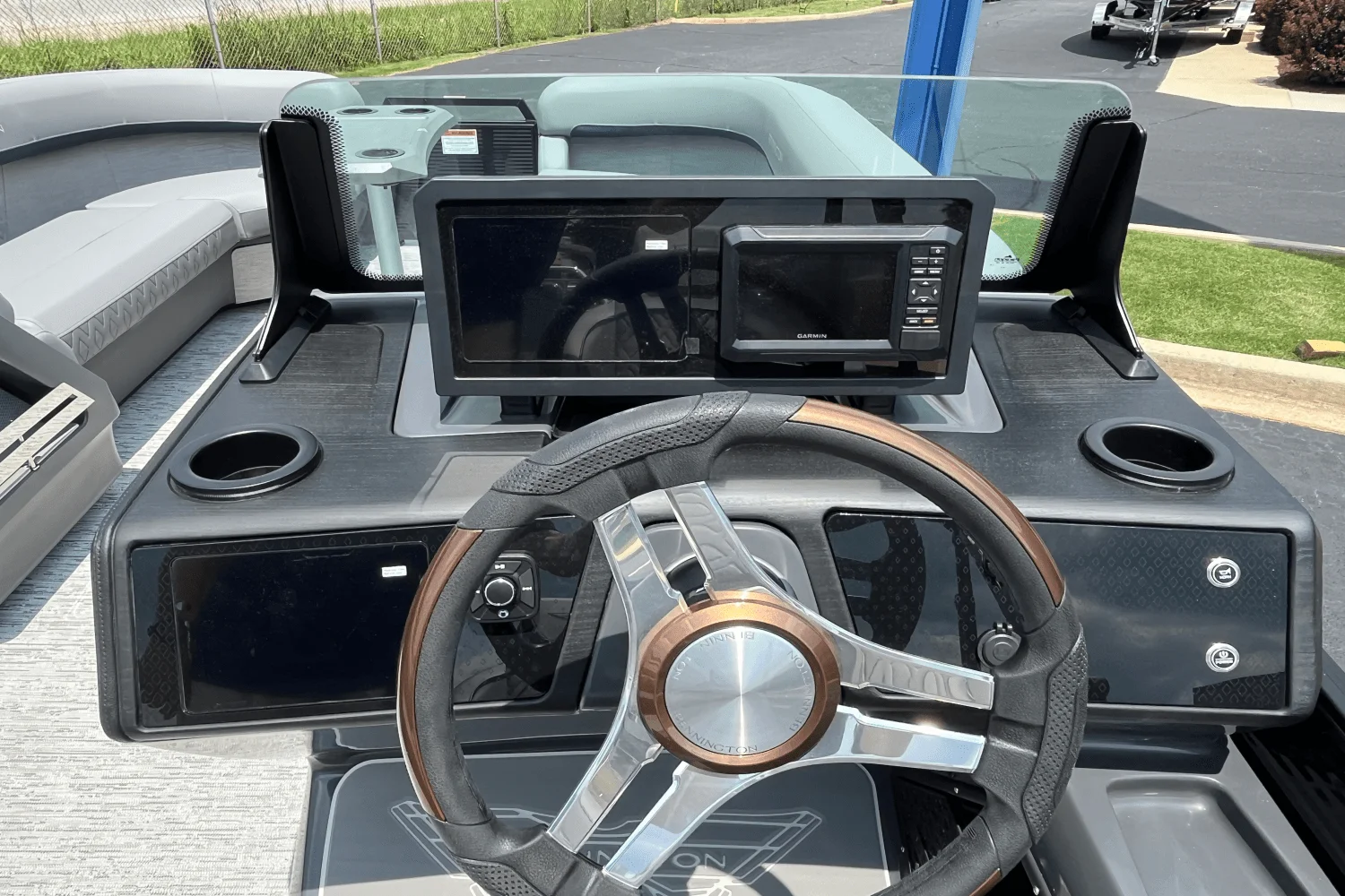 2025 Bennington 24MSB Image Thumbnail #11