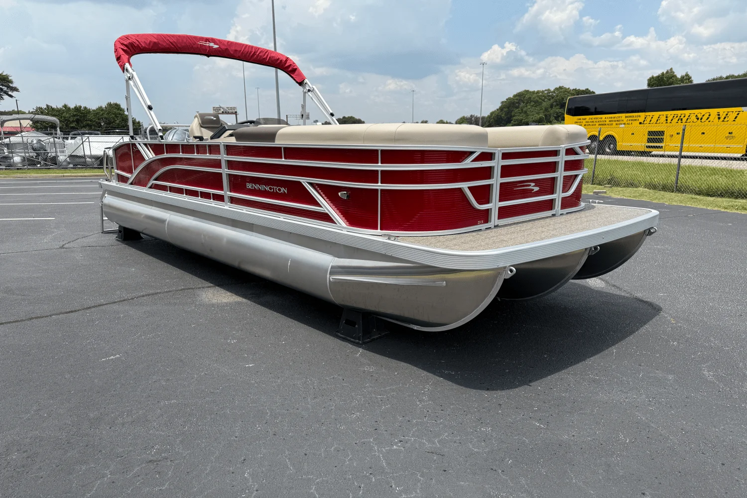 2026 Bennington 23SSB Image Thumbnail #16