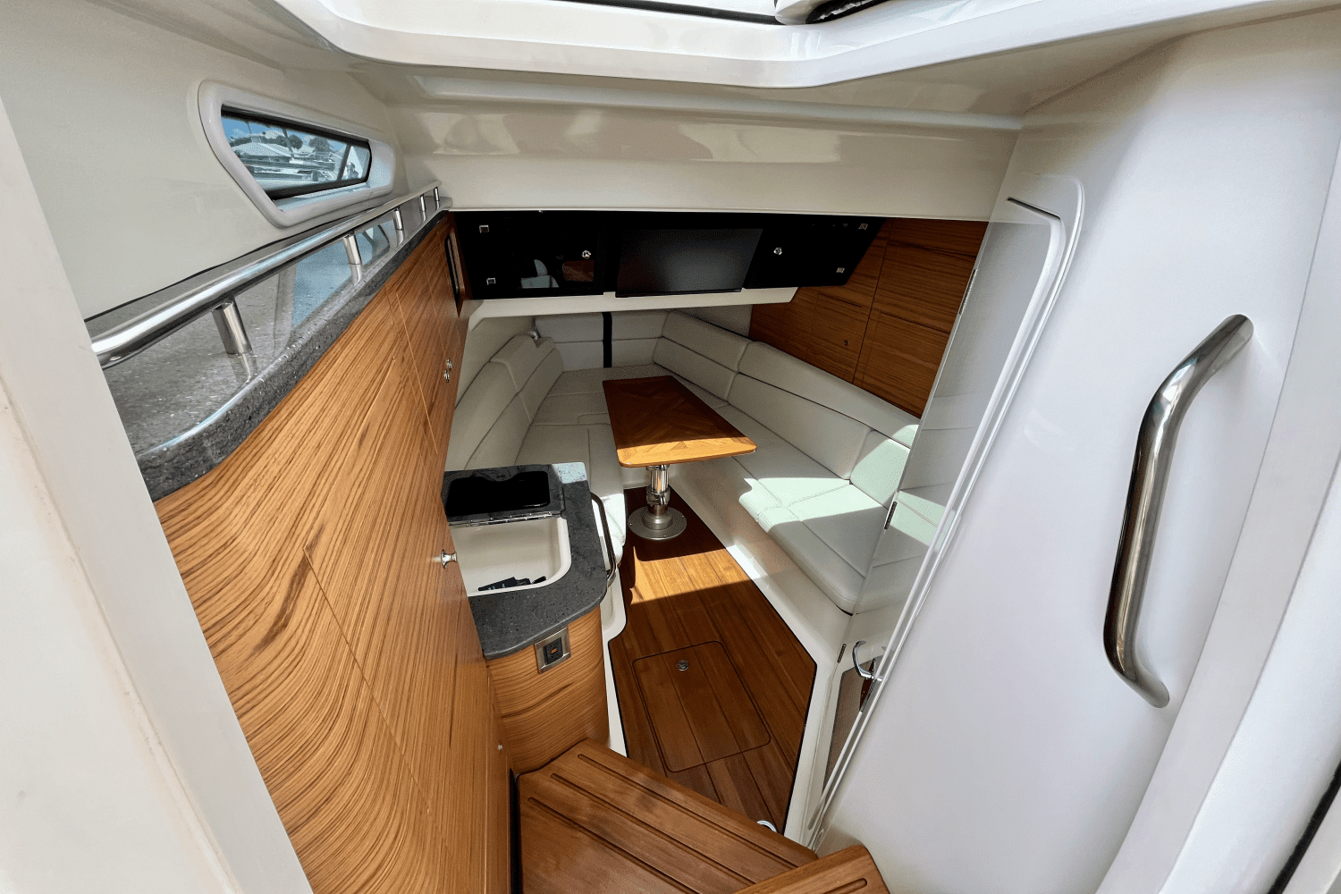 2022 Boston Whaler 380 REALM Image Thumbnail #21