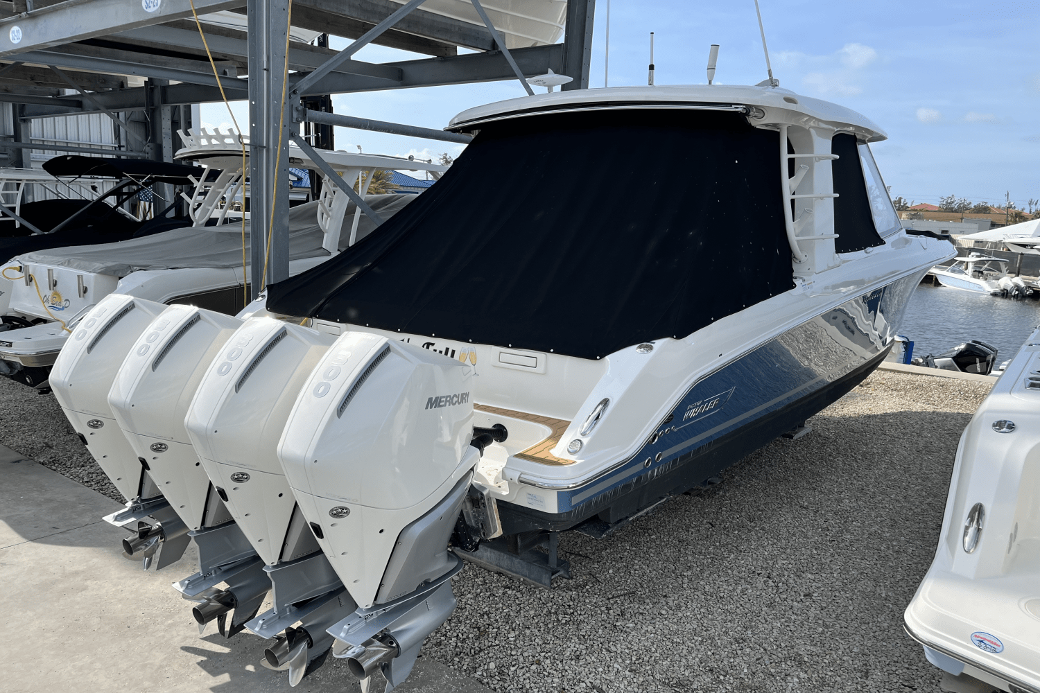2022 Boston Whaler 380 REALM Image Thumbnail #31