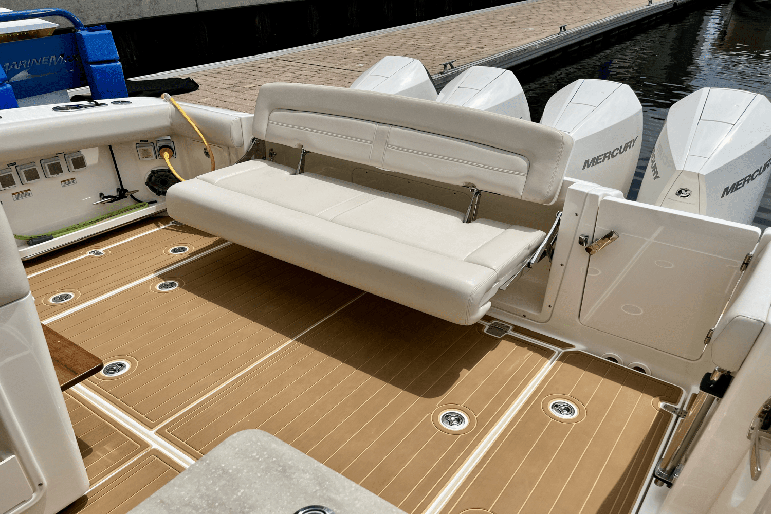 2022 Boston Whaler 380 REALM Image Thumbnail #7