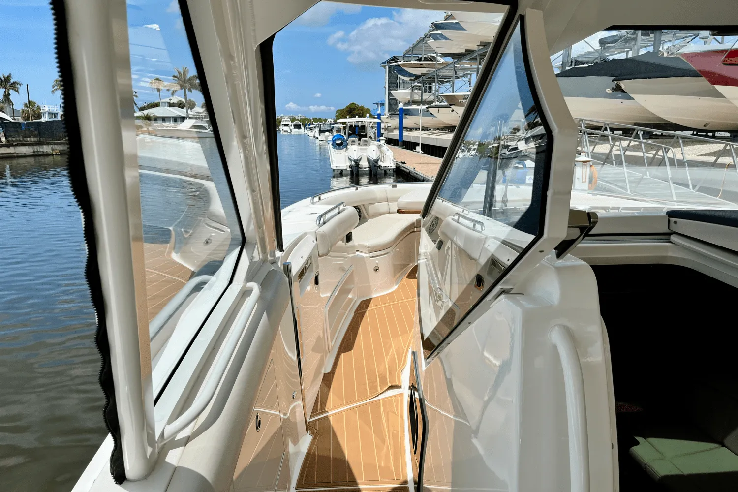 2022 Boston Whaler 380 REALM Image Thumbnail #15