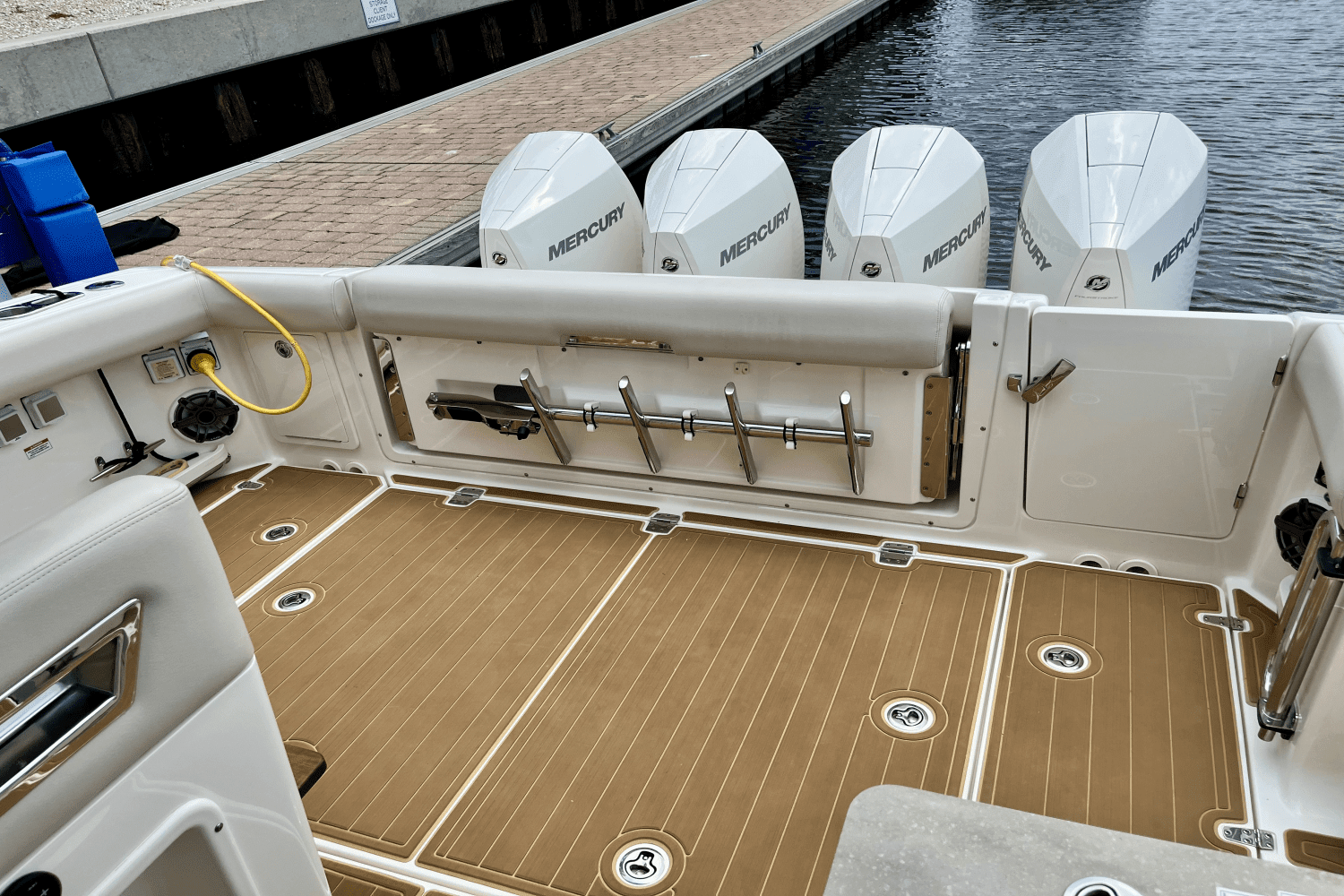 2022 Boston Whaler 380 REALM Image Thumbnail #6