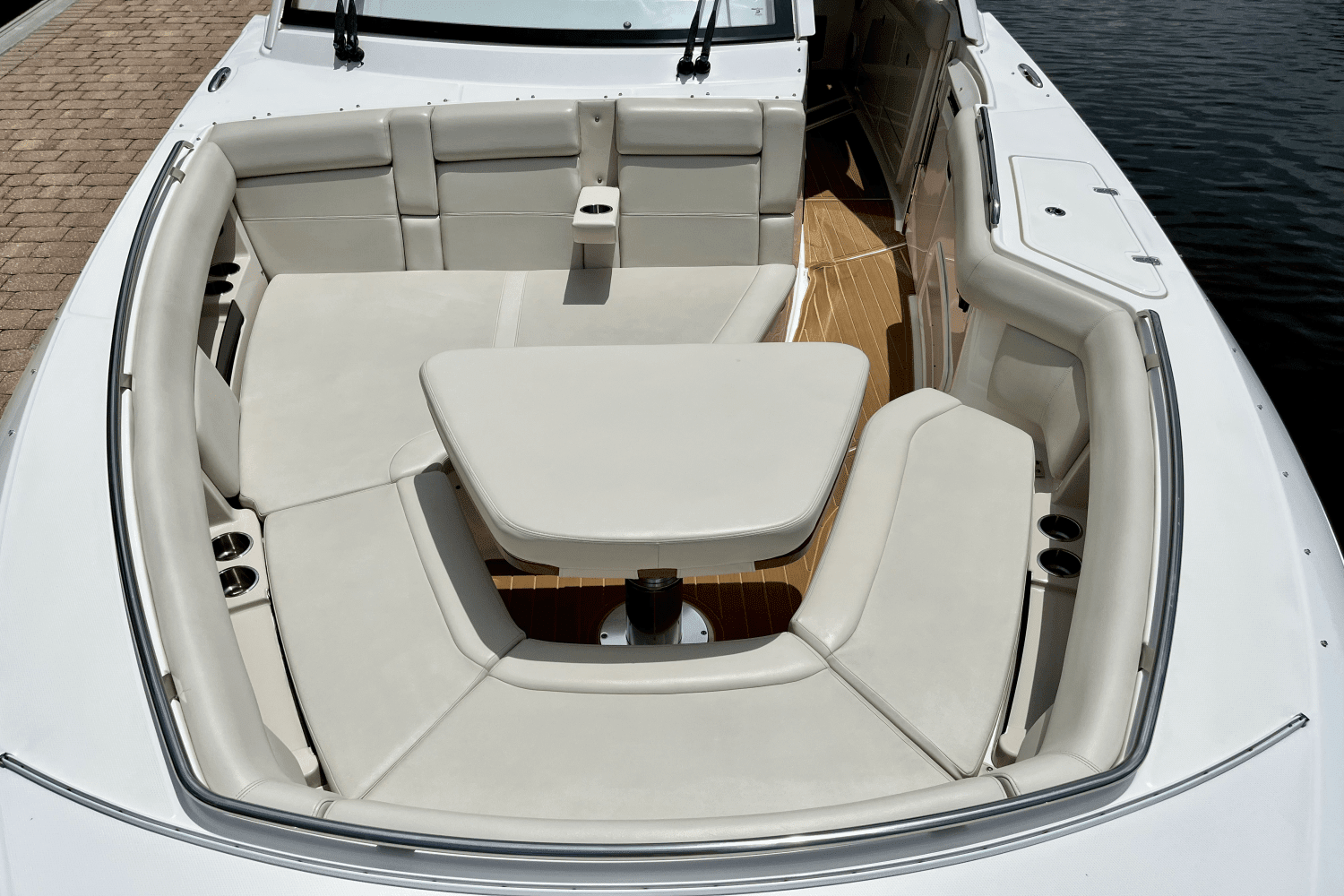 2022 Boston Whaler 380 REALM Image Thumbnail #19
