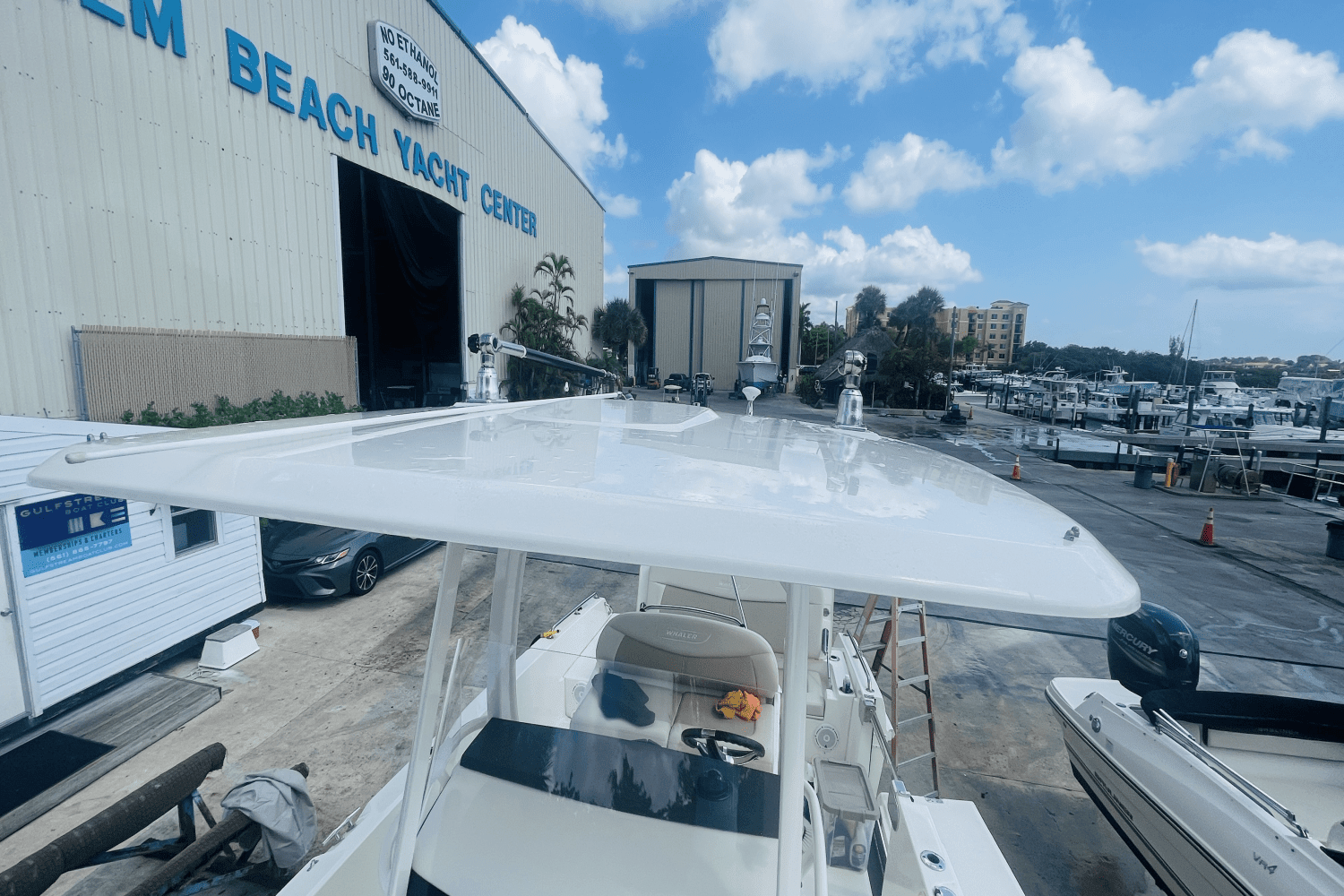 2022 Boston Whaler 270 DAUNTLESS Image Thumbnail #24