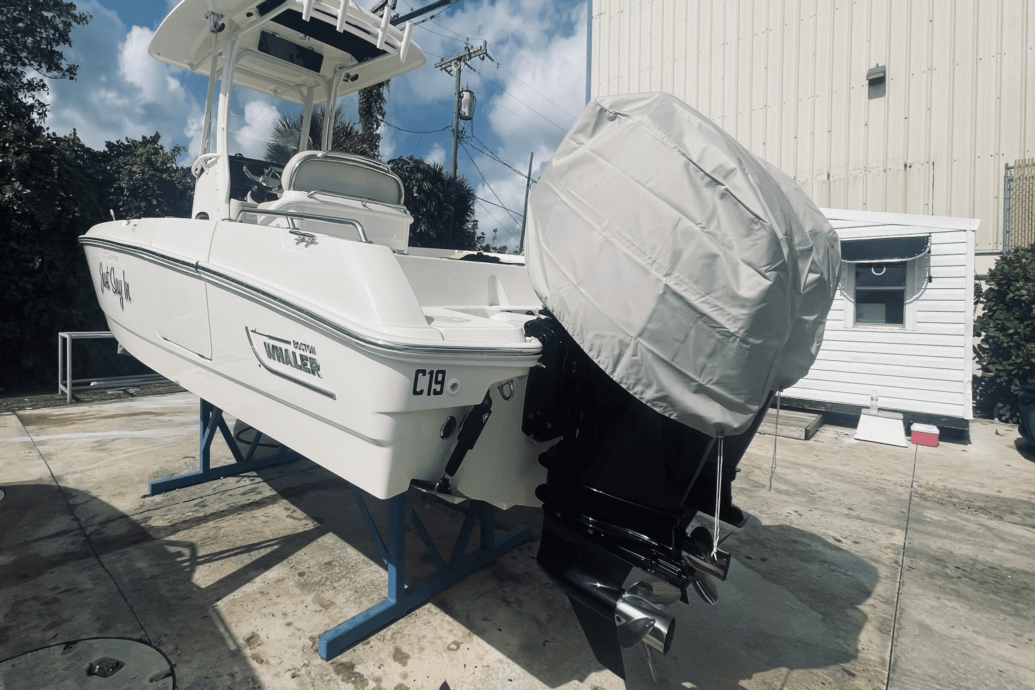 2022 Boston Whaler 270 DAUNTLESS Image Thumbnail #4