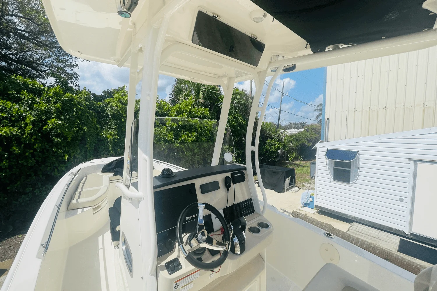 2022 Boston Whaler 270 DAUNTLESS Image Thumbnail #10