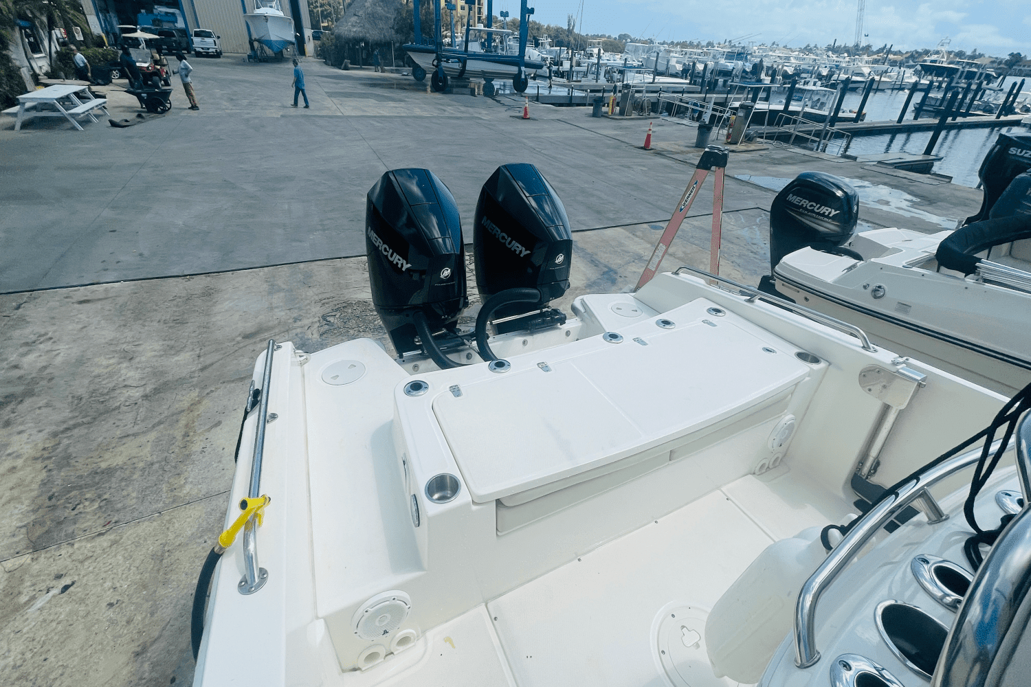 2022 Boston Whaler 270 DAUNTLESS Image Thumbnail #36