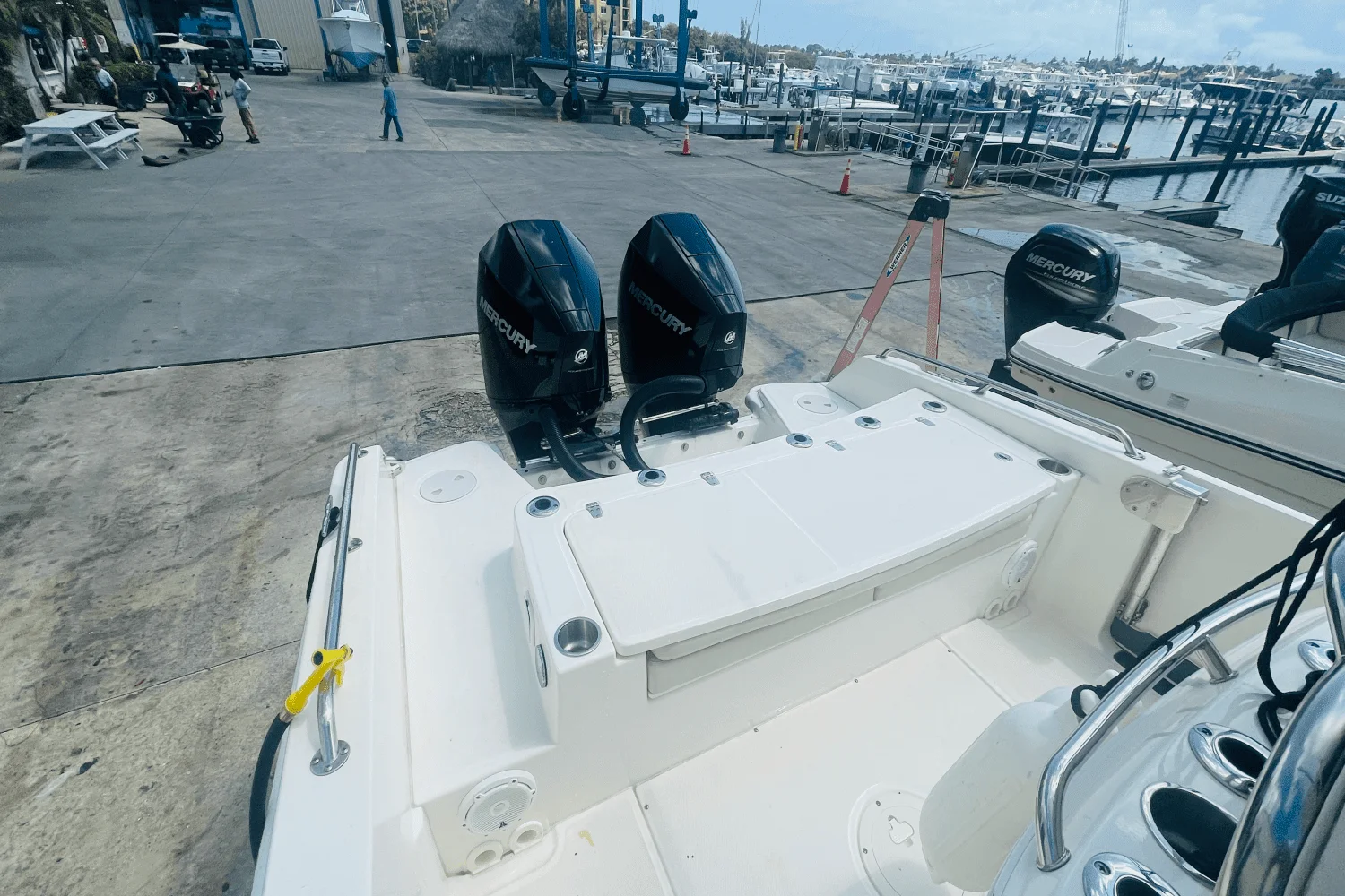 2022 Boston Whaler 270 DAUNTLESS Image Thumbnail #36